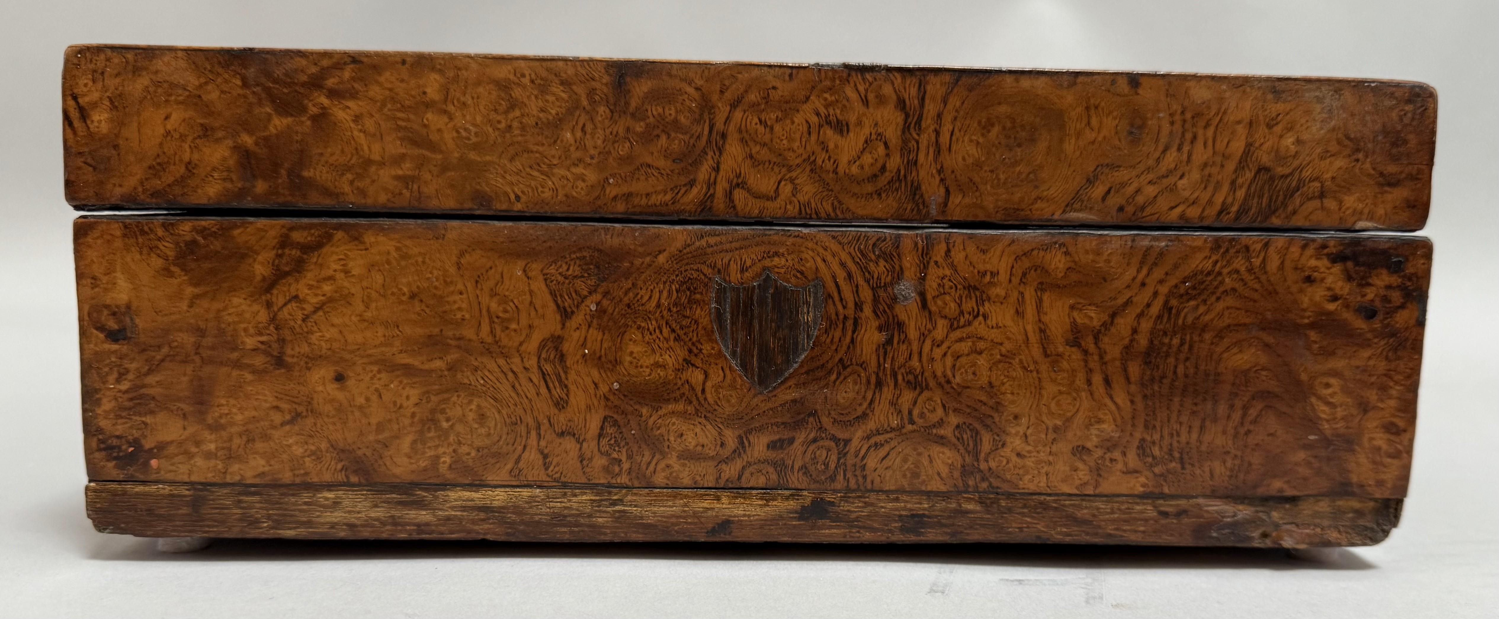 Hand-Crafted Late 18th Century George III English Box For Sale