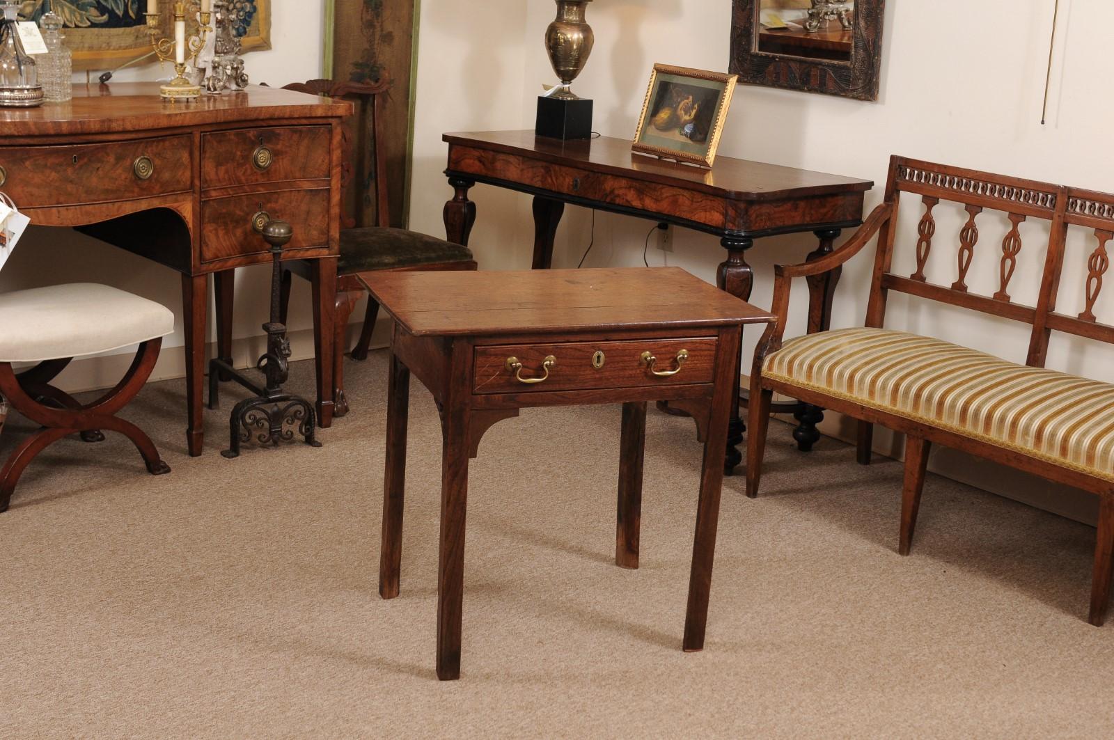 Late 18th Century George III English Oak Side Table In Good Condition In Atlanta, GA