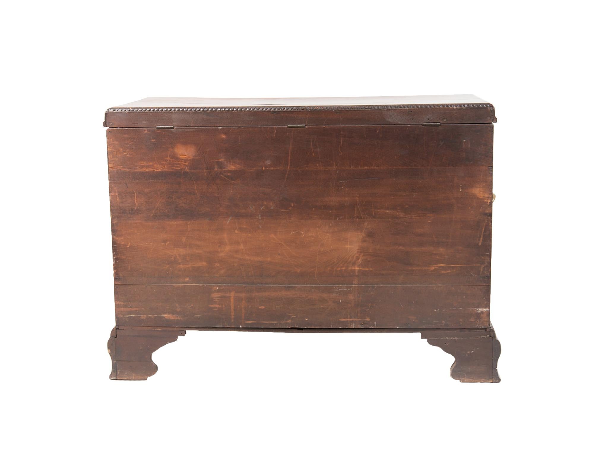 Late 18th Century George III Mahogany Chest For Sale 4