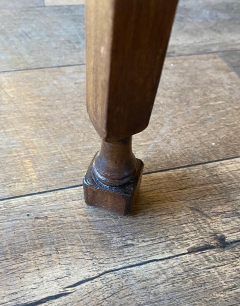 Late 18th Century George III Mahogany Pembroke Drop-Leaf Occasional Table 3