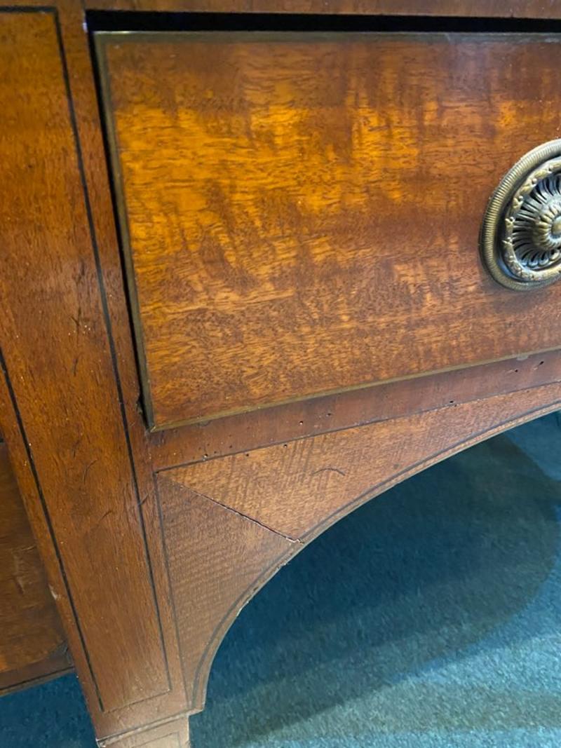 Late 18th Century George III Mahogany Sideboard with Square Tapered Legs In Good Condition For Sale In Middleburg, VA