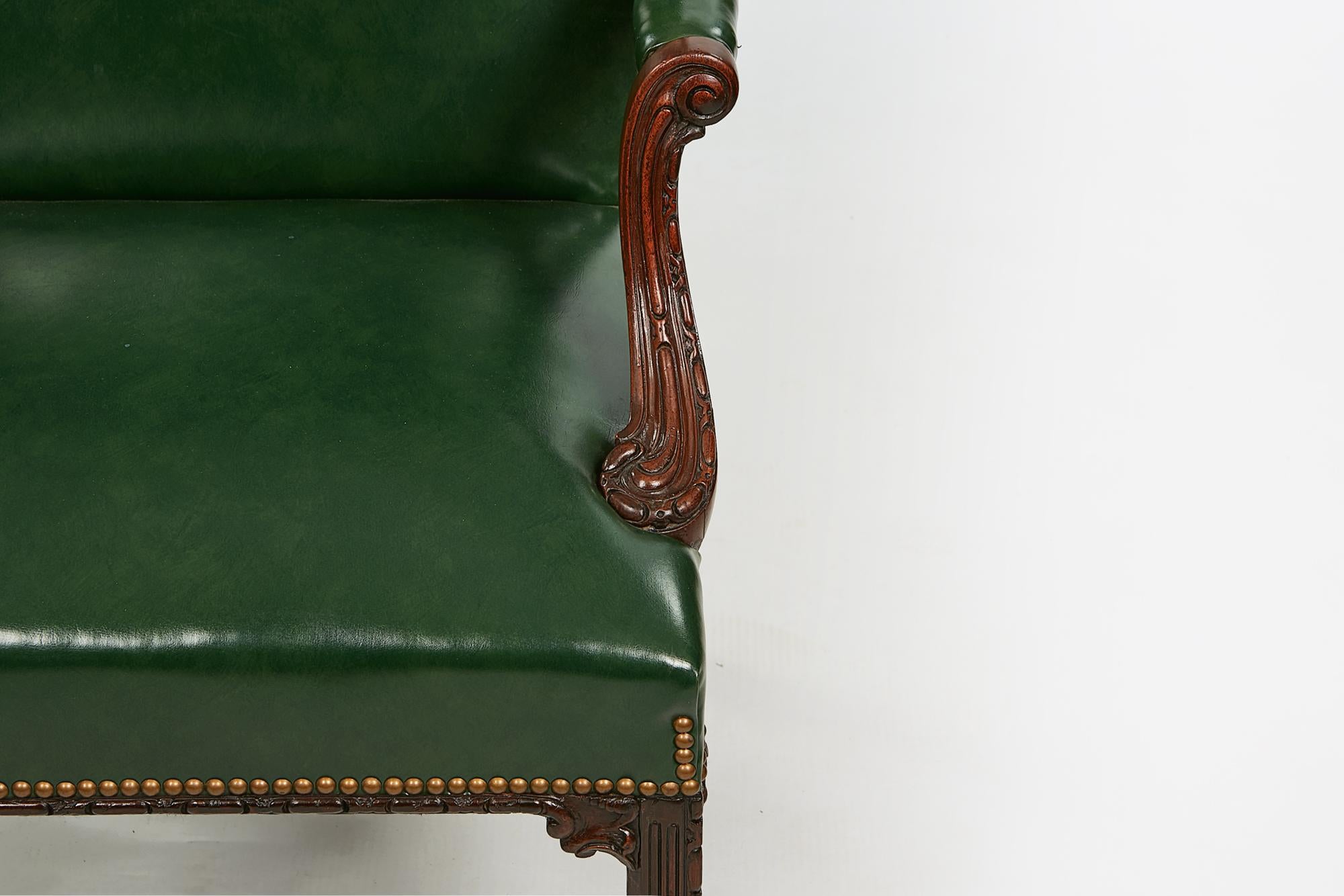 Late 18th Century George III Pair of Gainsborough Armchairs In Good Condition In Dublin 8, IE