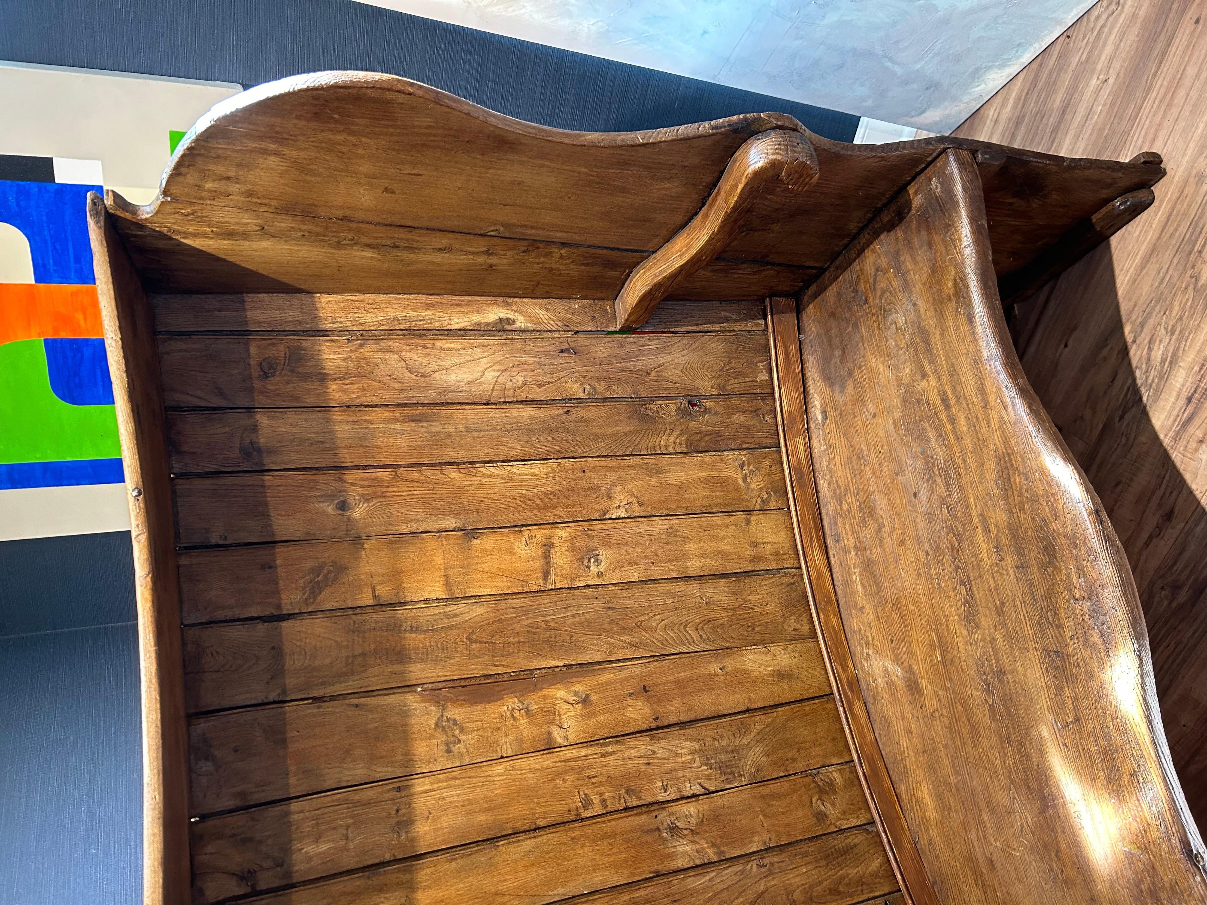 Late 18th Century Georgian Elm Settle For Sale 1