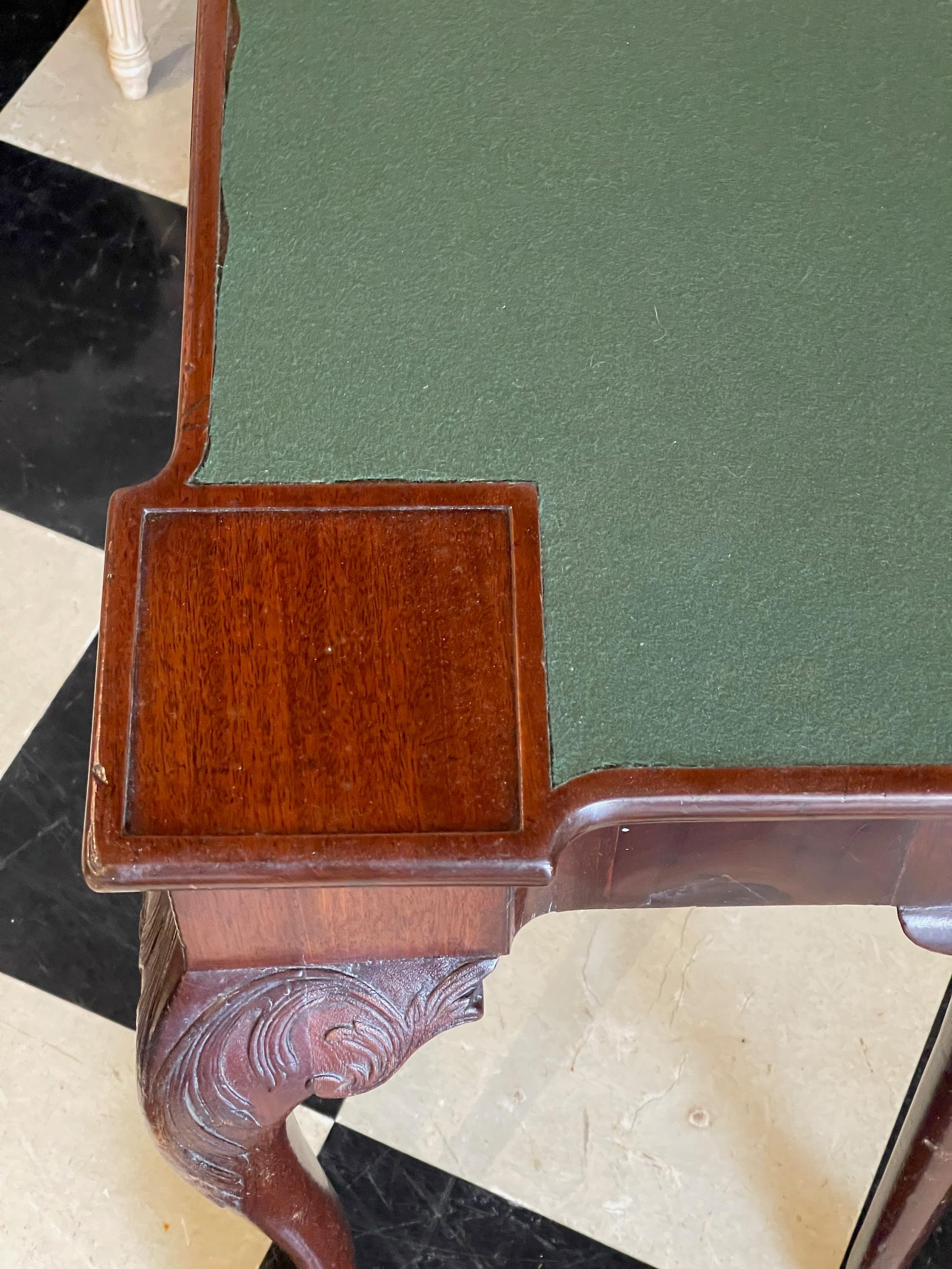 Table de jeu en acajou de la fin du XVIIIe siècle, de style géorgien en vente 5