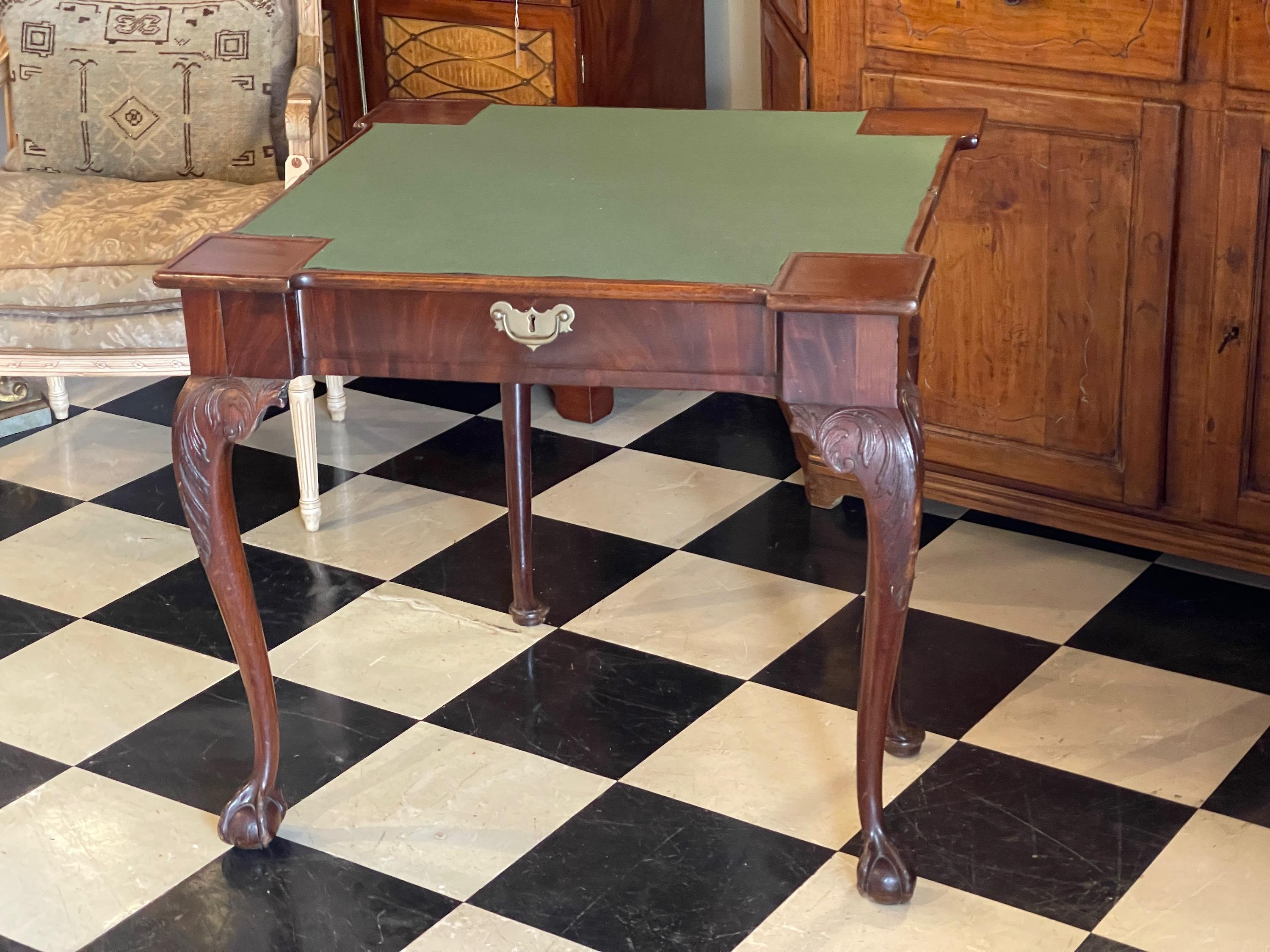 Late 18th Century Georgian Mahogany Game Table For Sale 1
