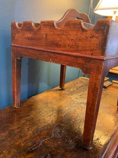 Late 18th Century Georgian Mahogany Wine Bottle Liquor Decanter Caddy