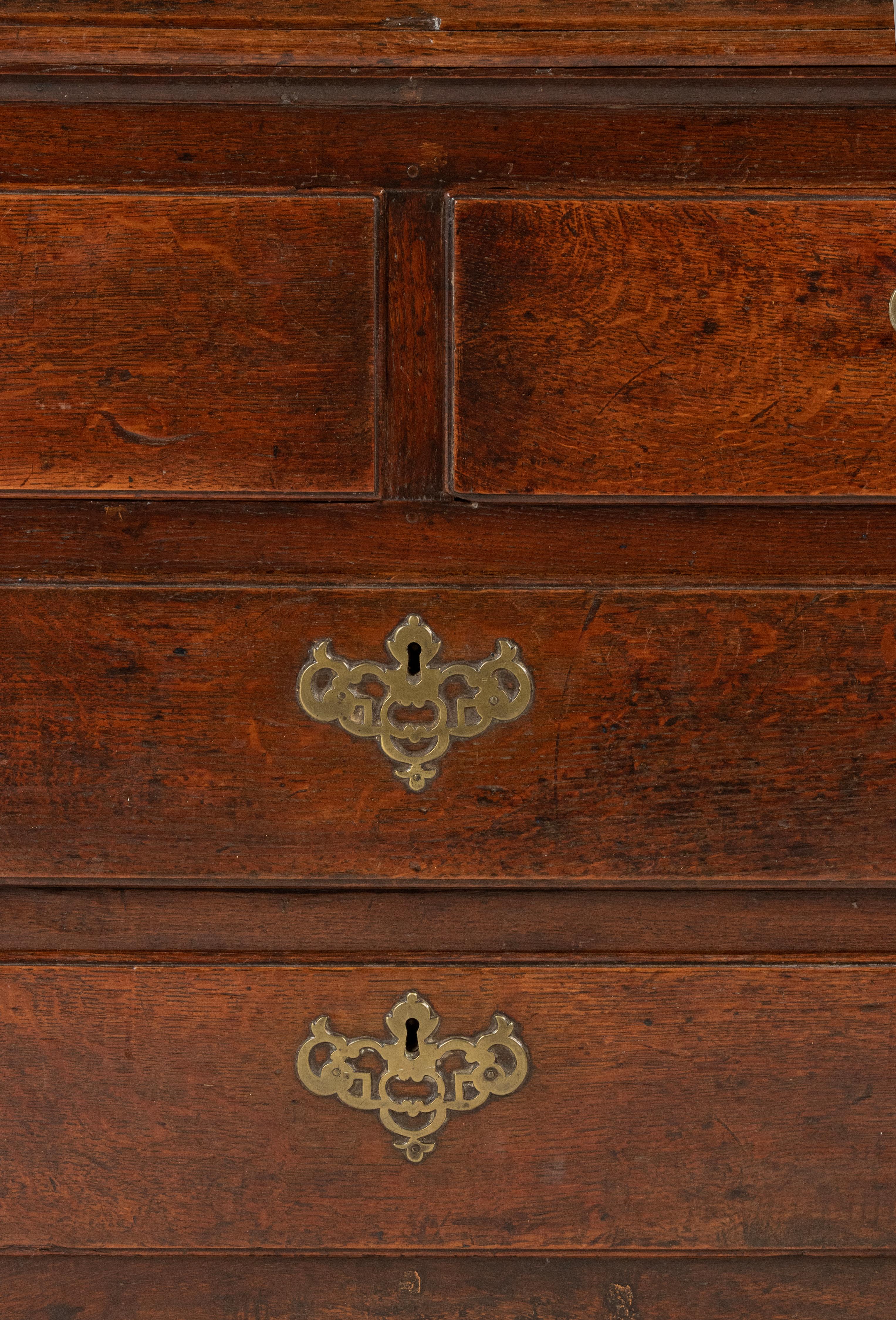 Late 18th Century Georgian Oak Cabinet / Cupboard For Sale 1