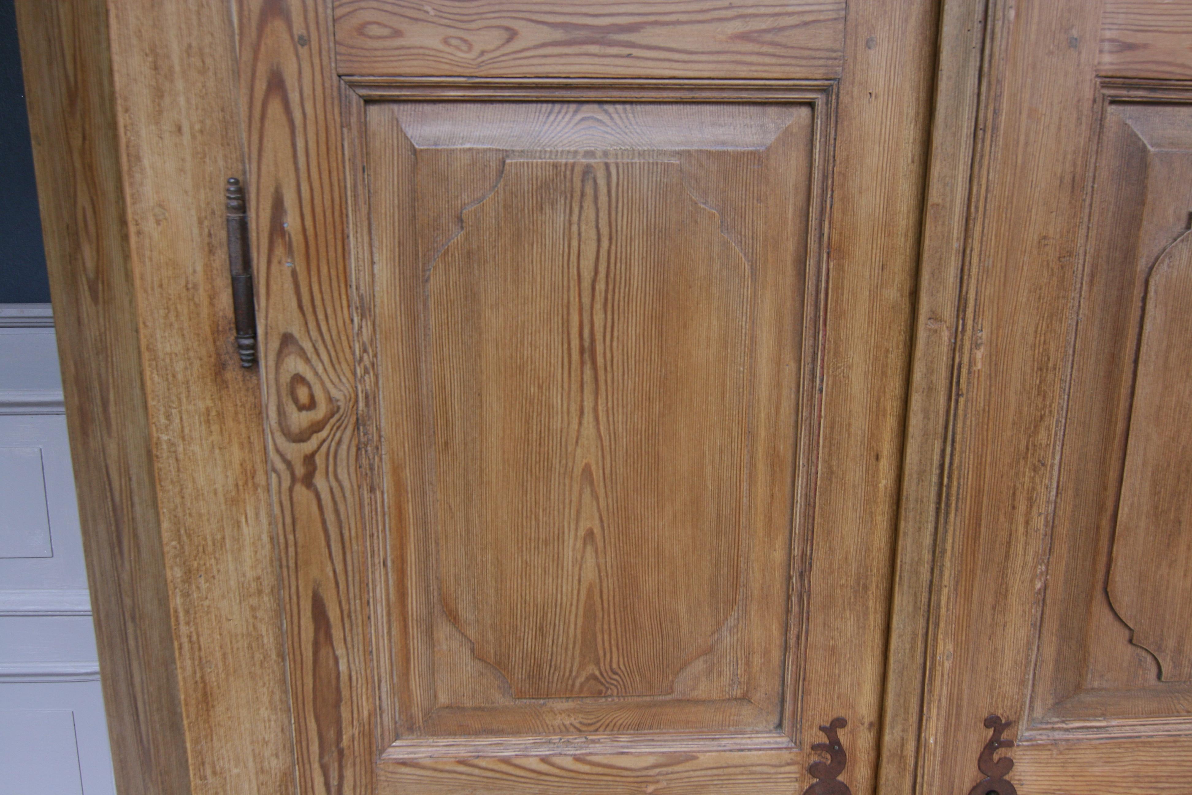 Late 18th Century German Baroque Armoire made of Pine 11