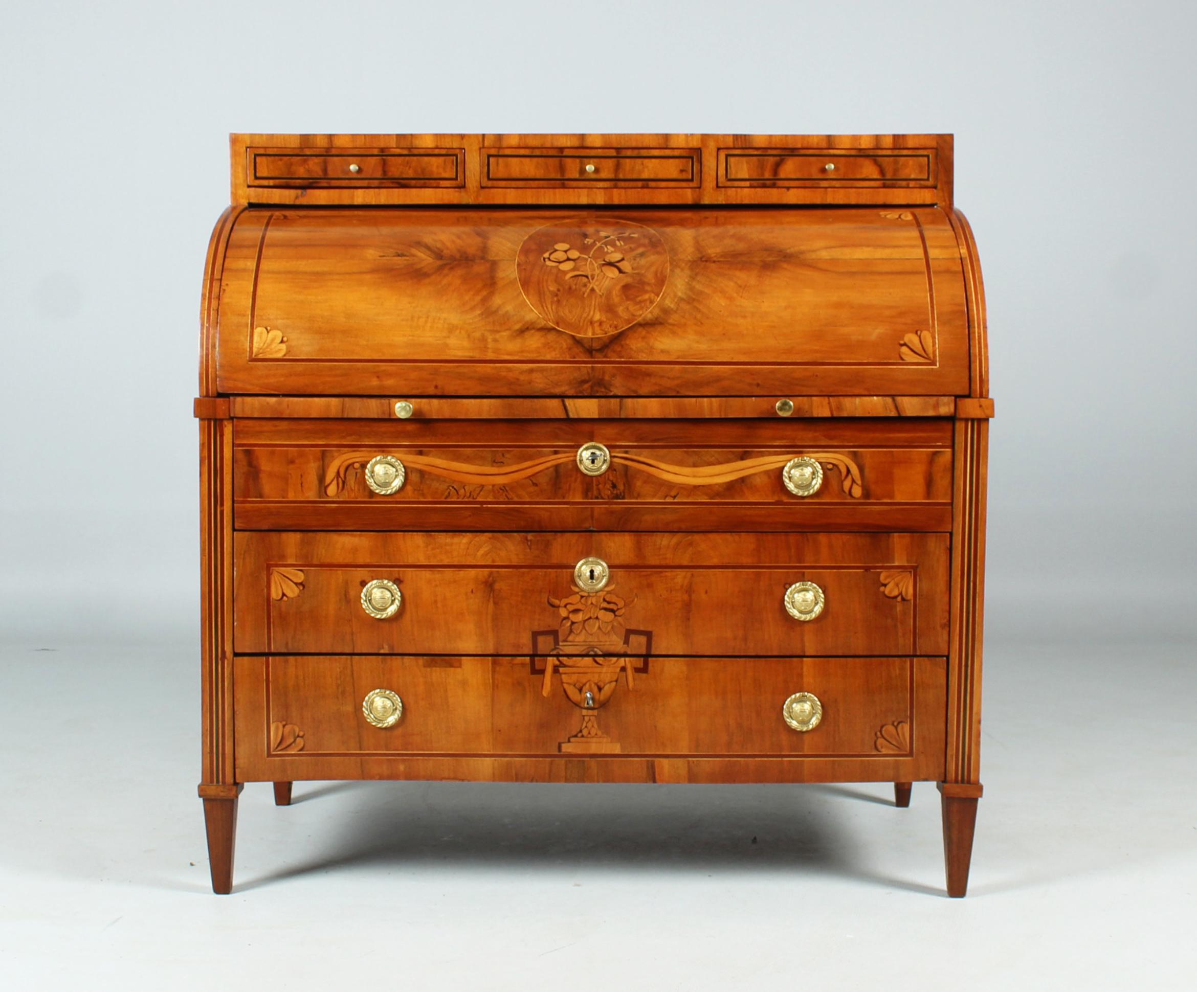 Late 18th Century German Louis XVI Secretary, Walnut, Marquetry, Cylinder Desk For Sale 14