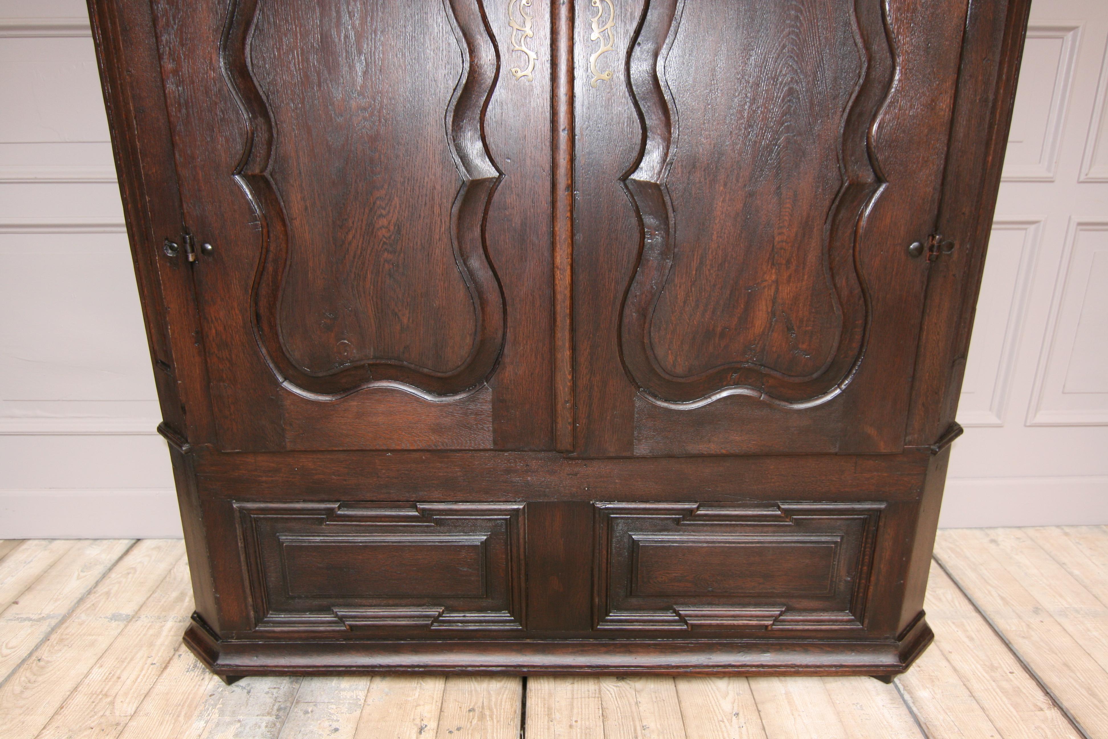 Late 18th Century German Monastery Cabinet Made of Oak For Sale 7