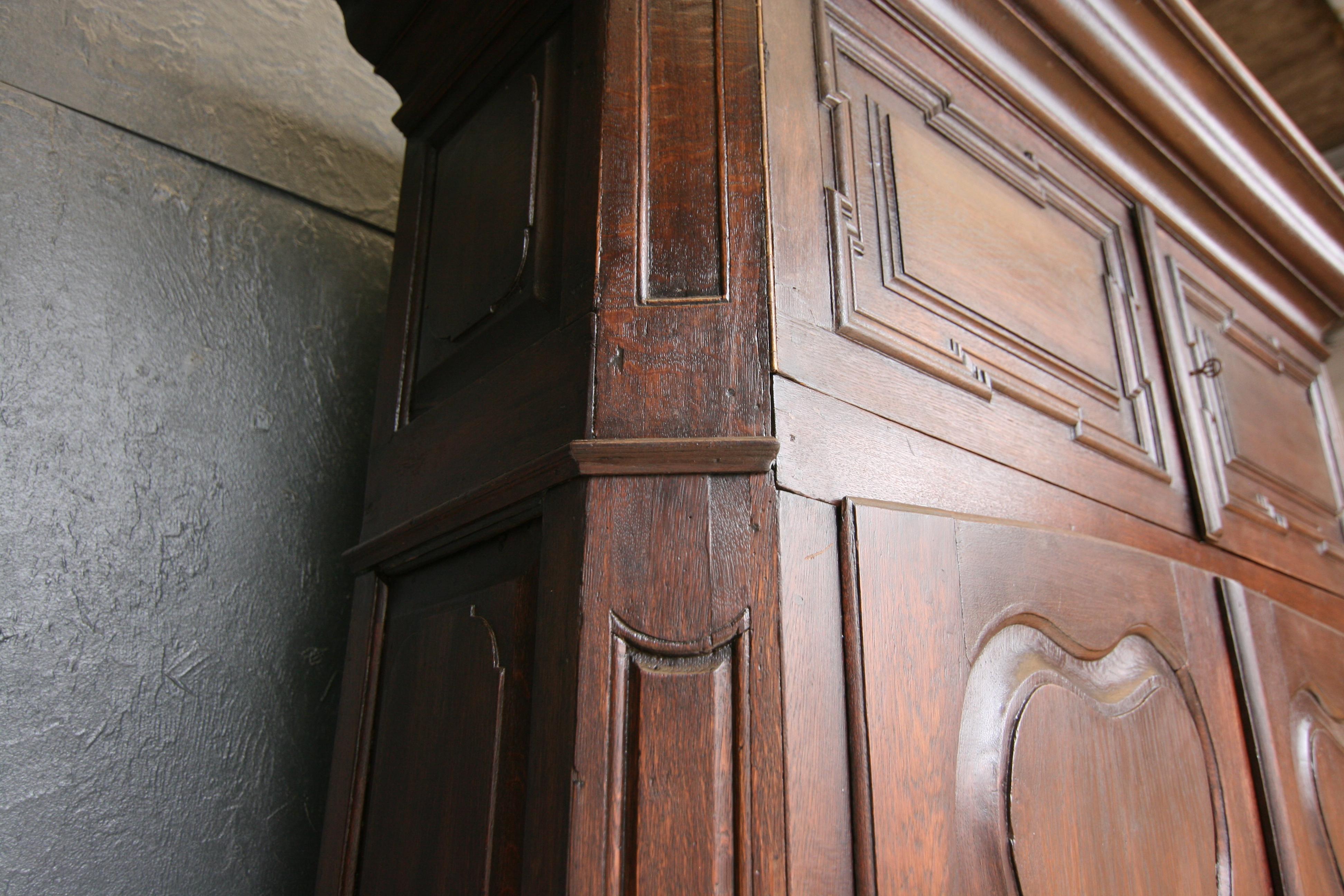 Late 18th Century German Monastery Cabinet Made of Oak For Sale 15