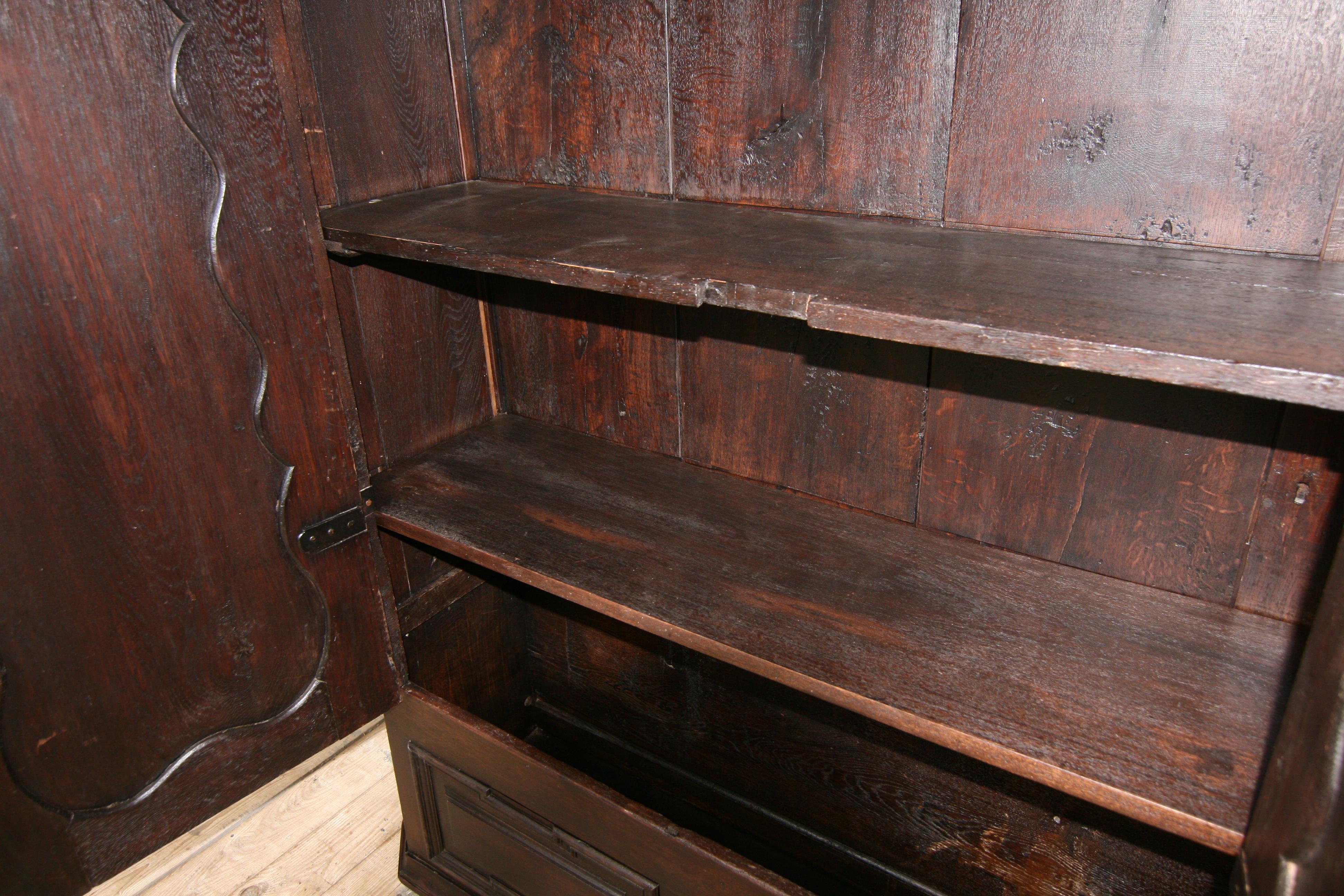 Late 18th Century German Monastery Cabinet Made of Oak For Sale 3
