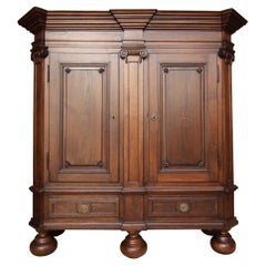 Deutscher Louis-XVI-Schrank aus Eiche des späten 18.