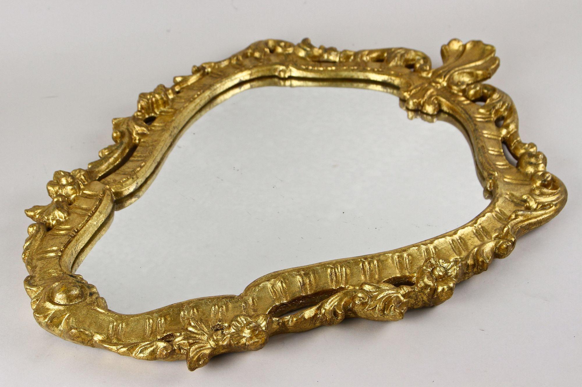 Espejo de pared barroco dorado de finales del siglo XVIII, tallado a mano - Italia ca. 1790 en venta 7