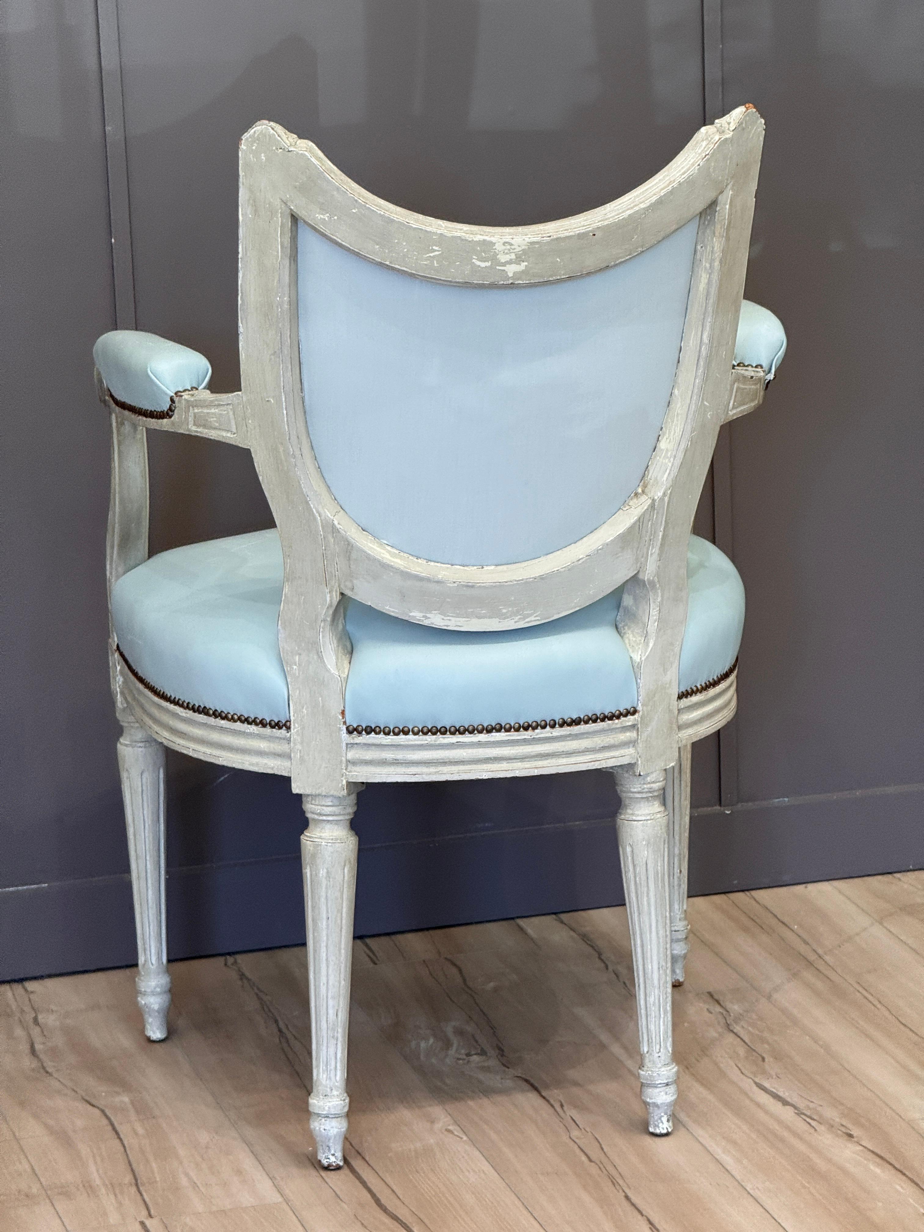 Late 18th Century Gustav III White-Painted and Upholstered Chair For Sale 5
