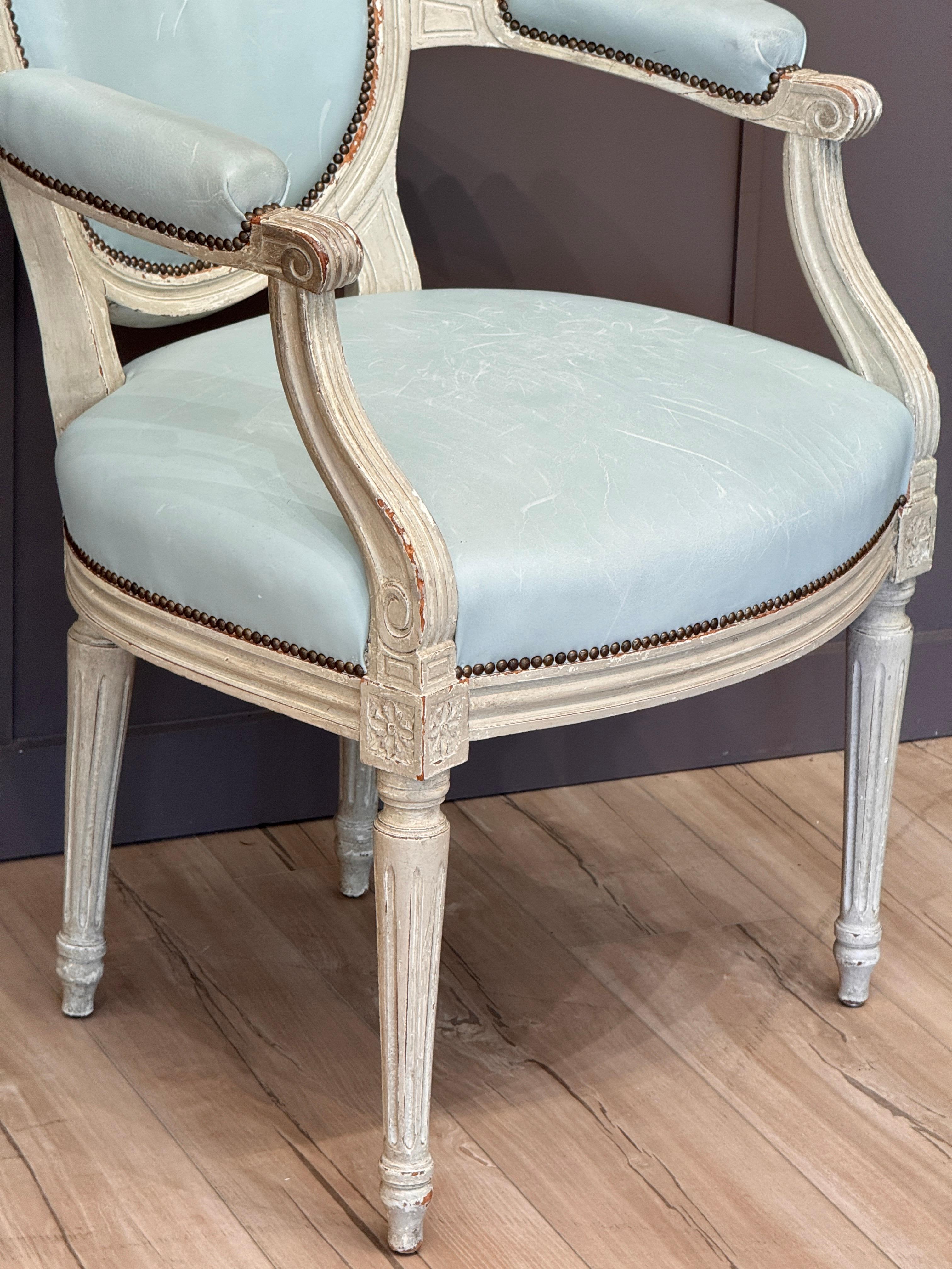 Late 18th Century Gustav III White-Painted and Upholstered Chair In Good Condition For Sale In Charlottesville, VA