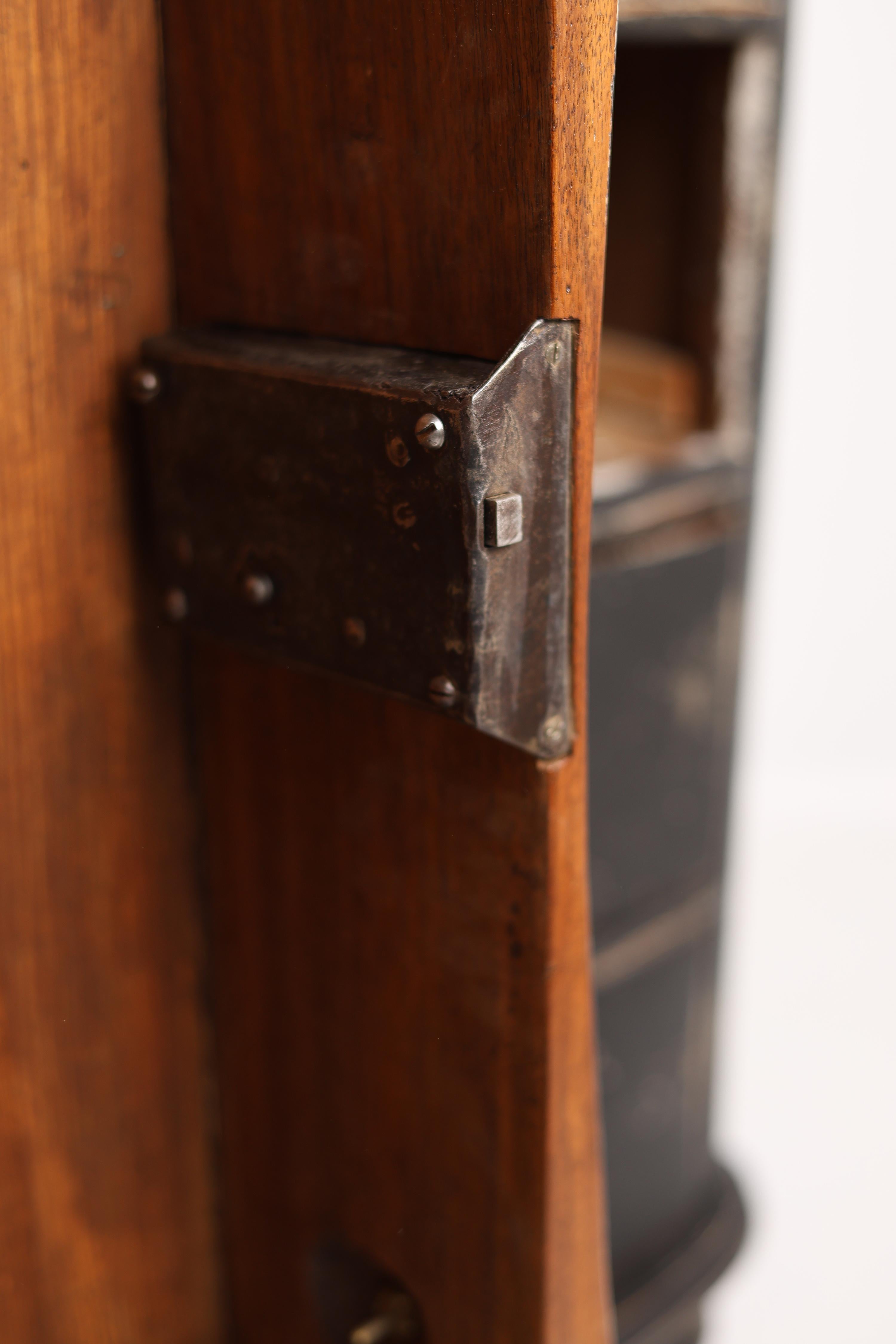 Late 18th Century Gustavian Chest of Drawers, Sweden, circa 1790 For Sale 5