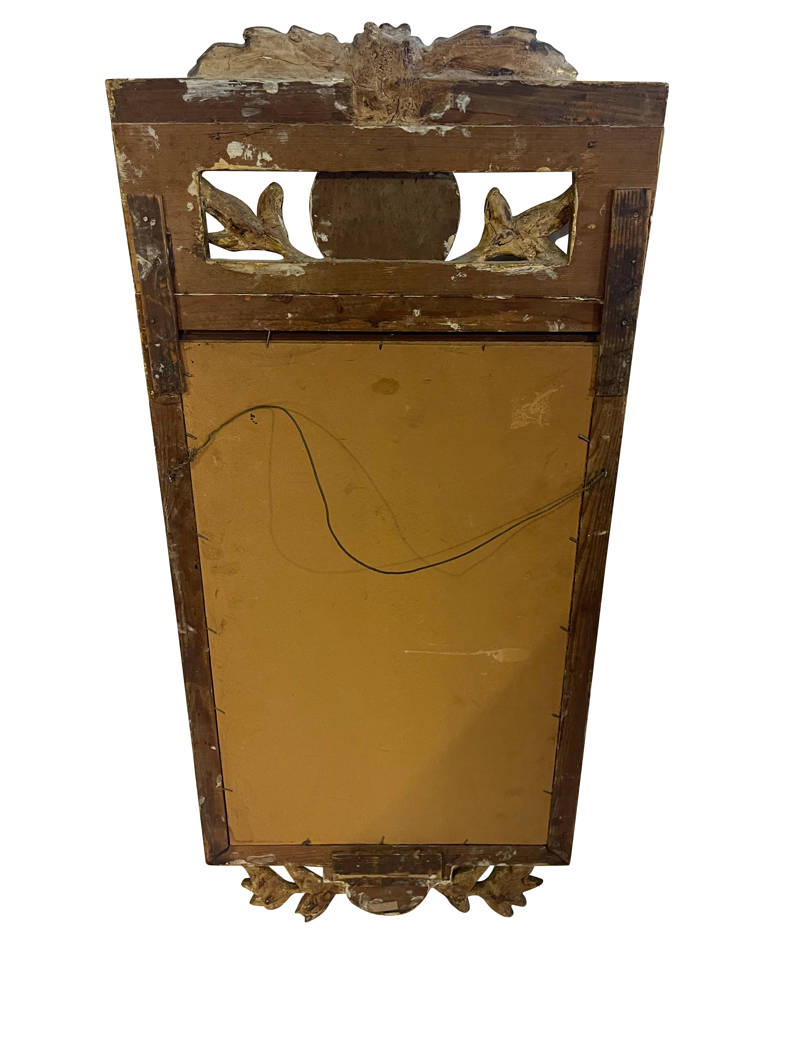 Miroir suédois doré de la fin du XVIIIe siècle de style gustavien avec verre d'origine en vente 3