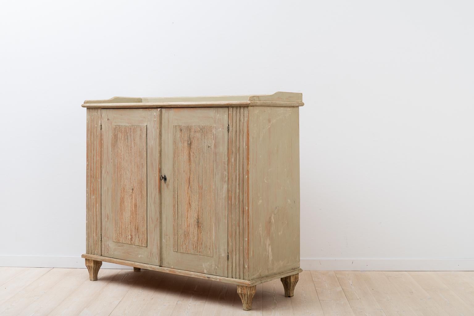 Hand-Painted Late 18th Century Gustavian Sideboard from Sweden