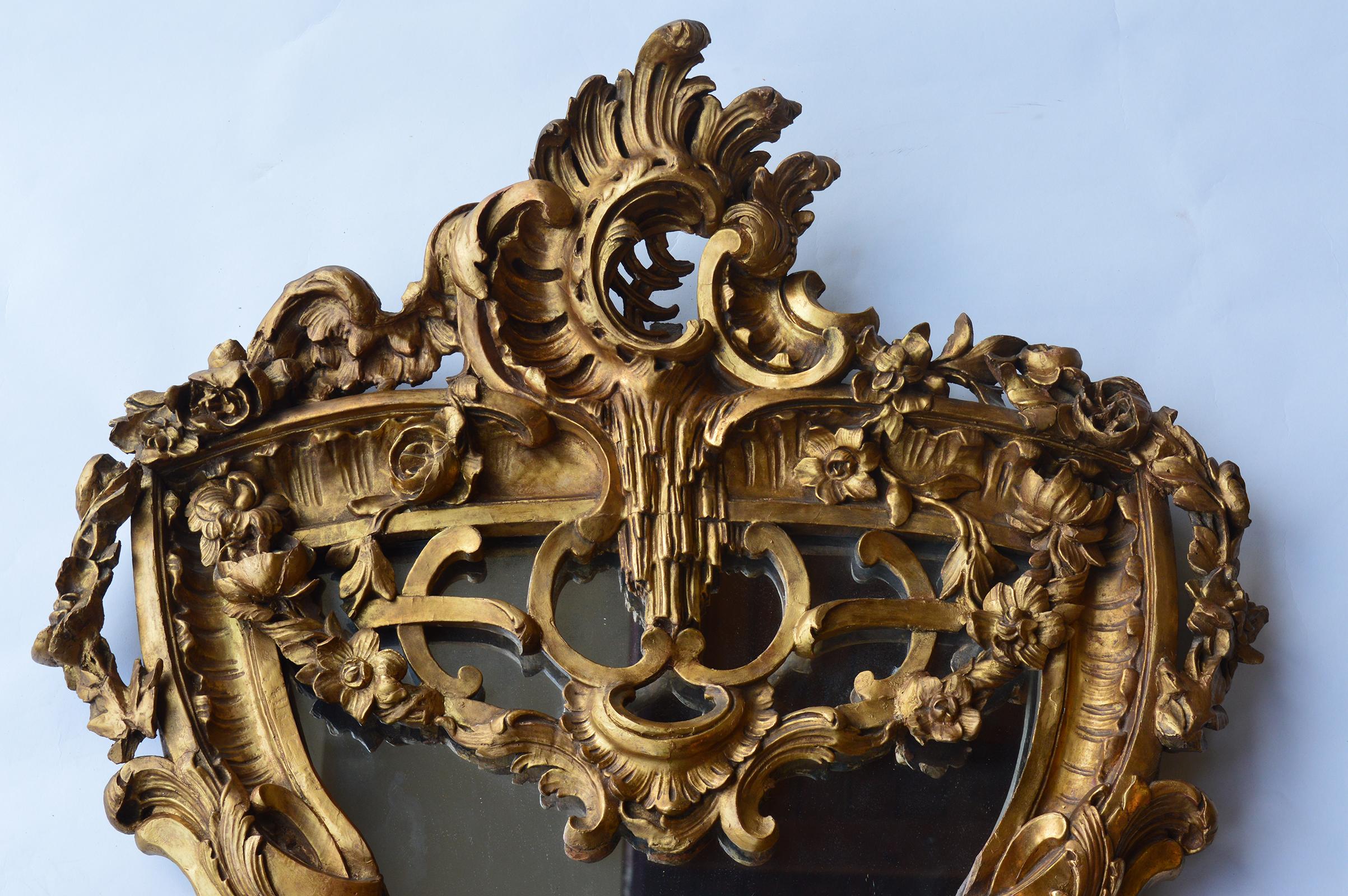 Handgeschnitzter Holzspiegel aus dem späten 18. Jahrhundert (Italienisch) im Angebot