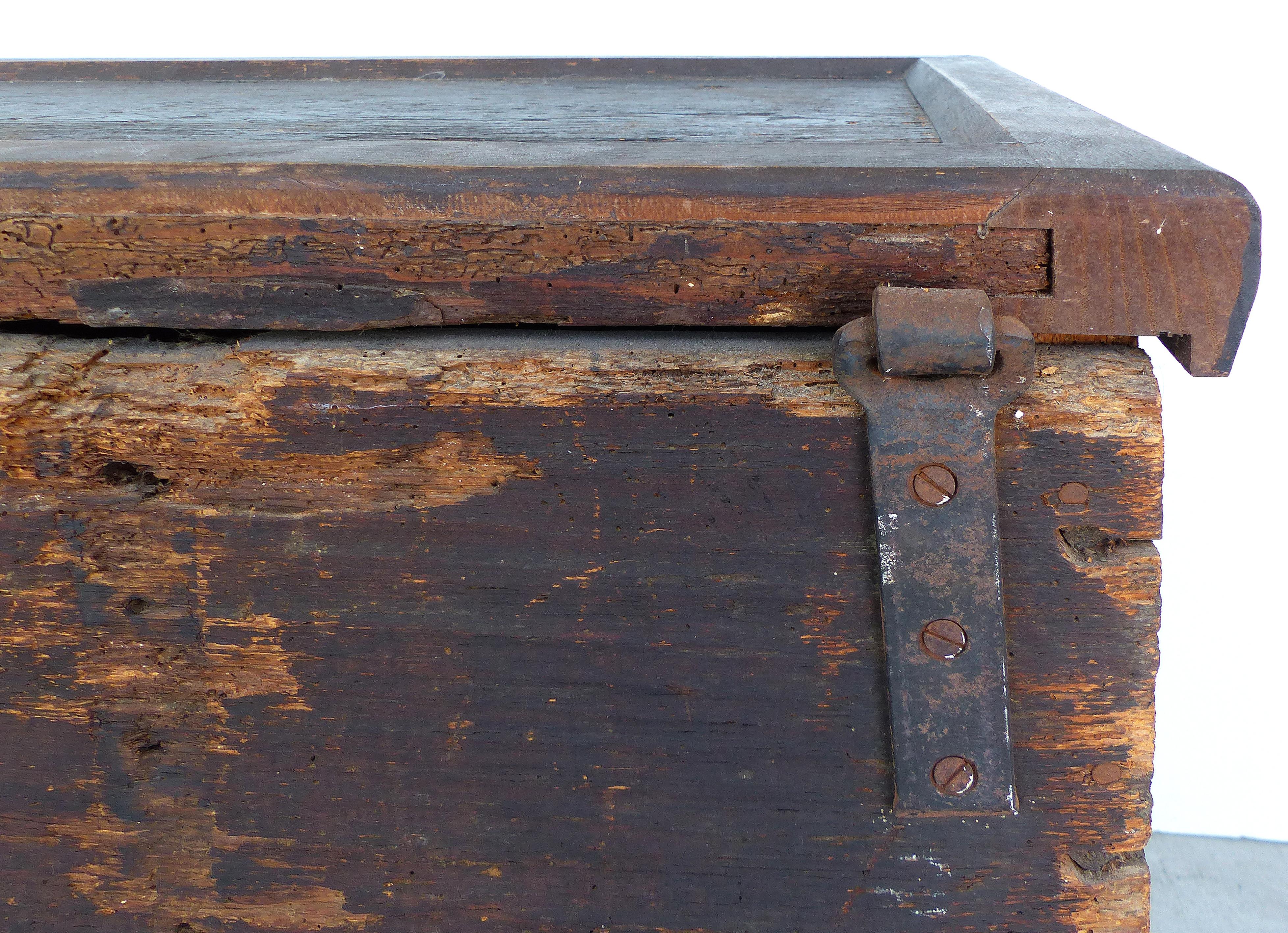 Late 18th Century Hand Painted Bavarian Dowry Chest Dated 1767 For Sale 5