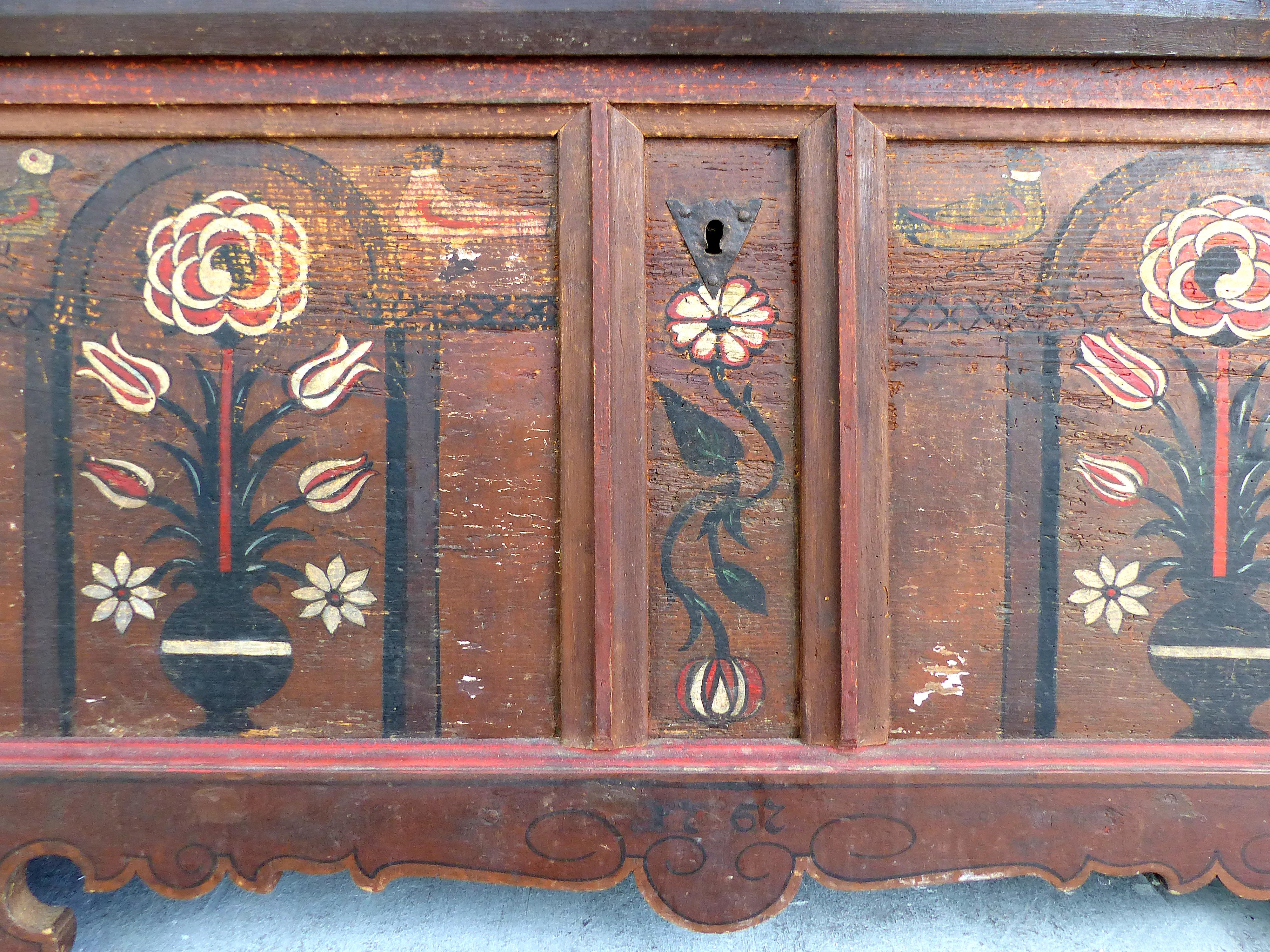 Hand-Painted Late 18th Century Hand Painted Bavarian Dowry Chest Dated 1767 For Sale