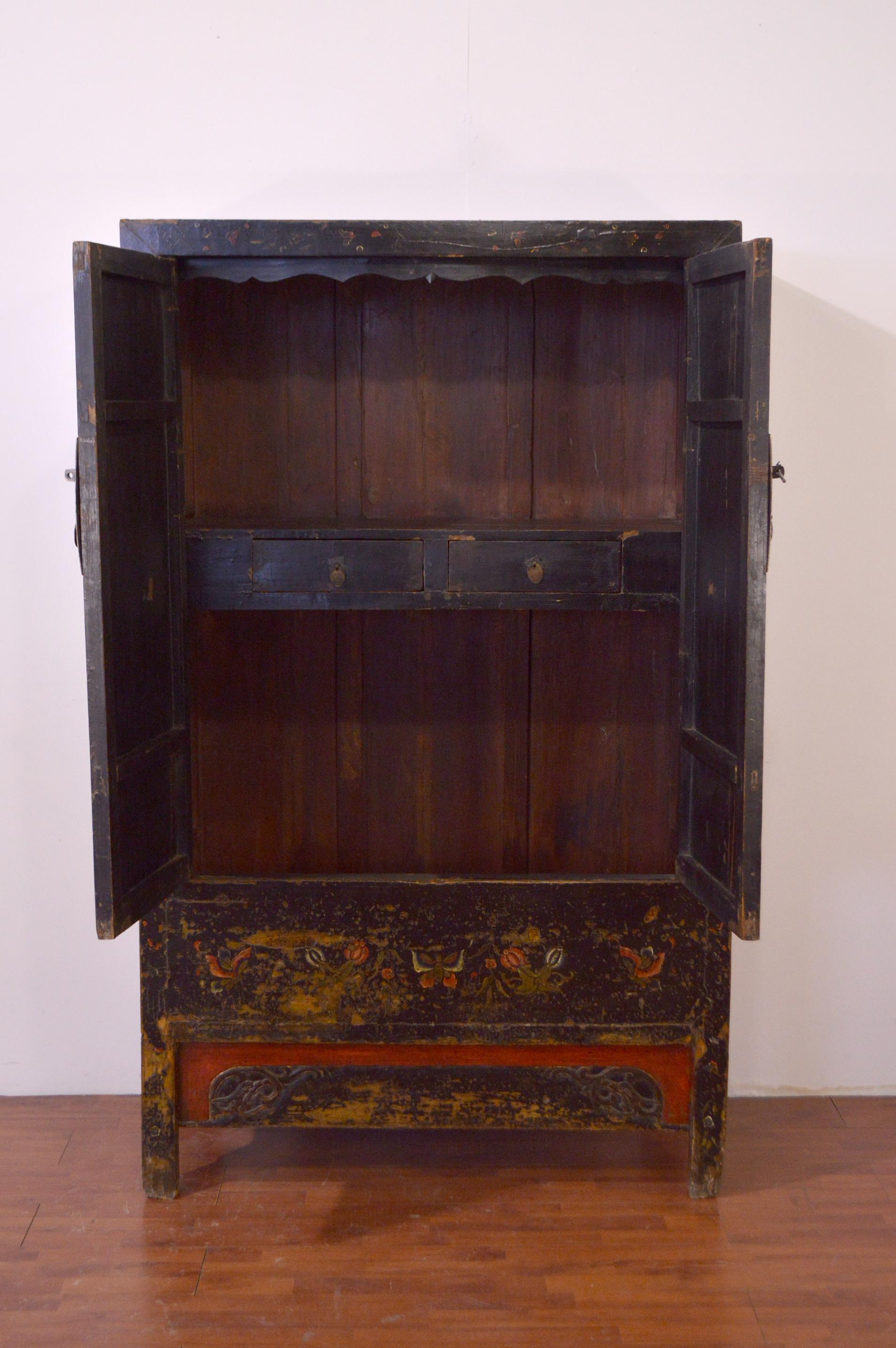 Late 18th Century Hand-Painted Cabinet Elm Wood For Sale 6