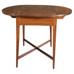 Antique Late 18th Century Hepplewhite Pembroke Drop-Leaf Mahogany Oval Table with Drawer