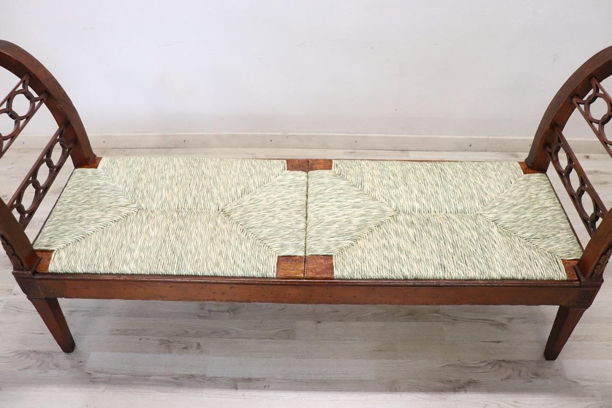 Late 18th Century Italian Antique Louis XVI Bench in Walnut and Straw Seat In Good Condition For Sale In Casale Monferrato, IT