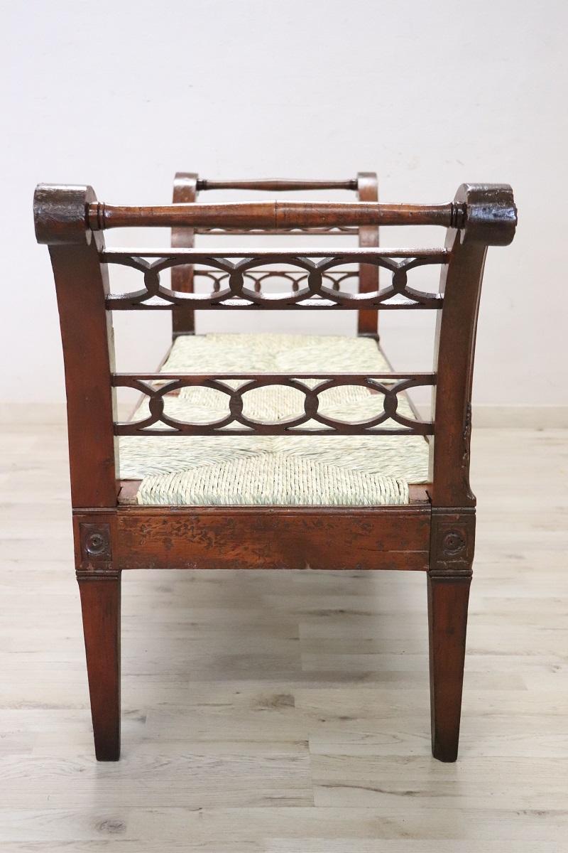 Late 18th Century Italian Antique Louis XVI Bench in Walnut and Straw Seat For Sale 6