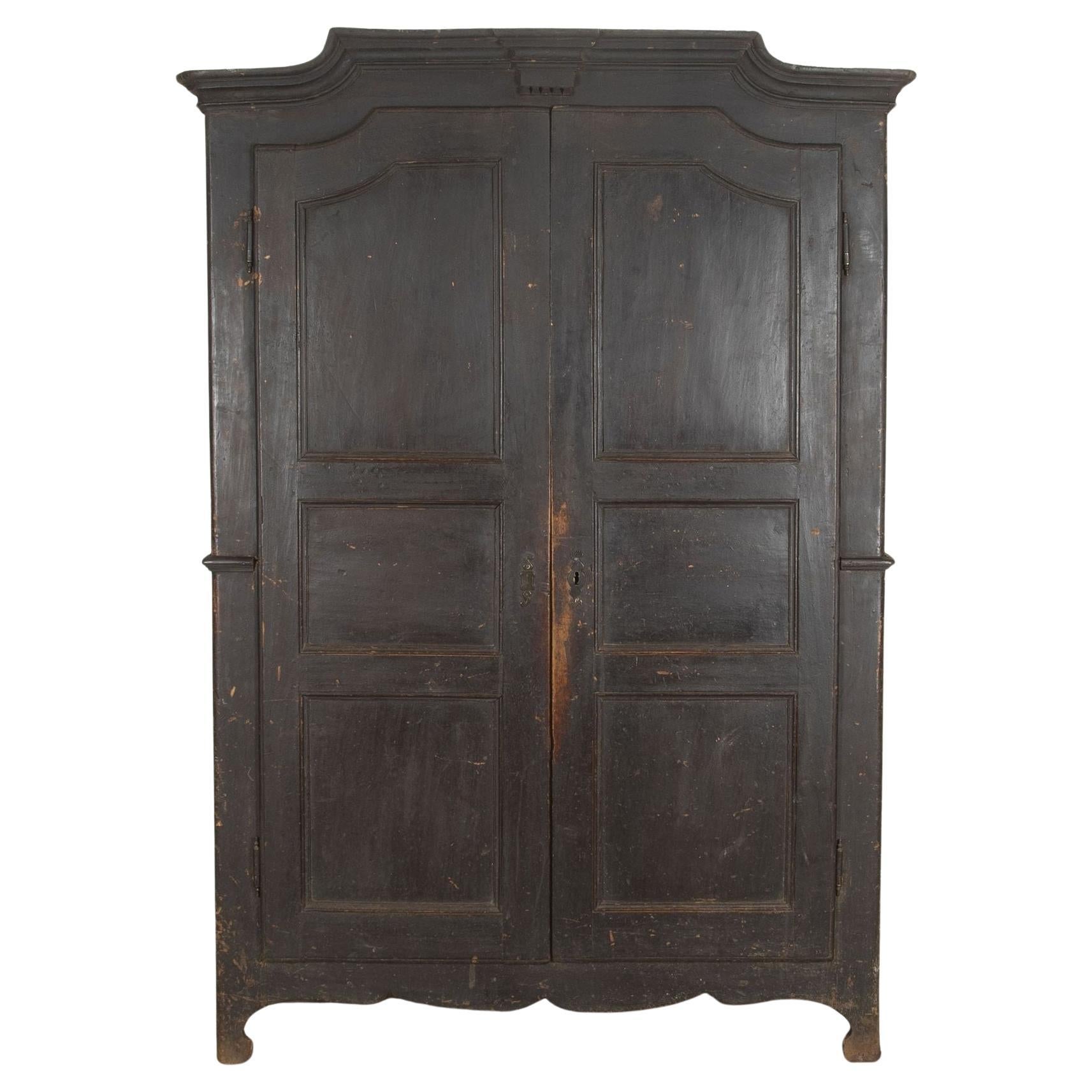 Armoire italiano della fine del XVIII secolo con vernice originale in vendita