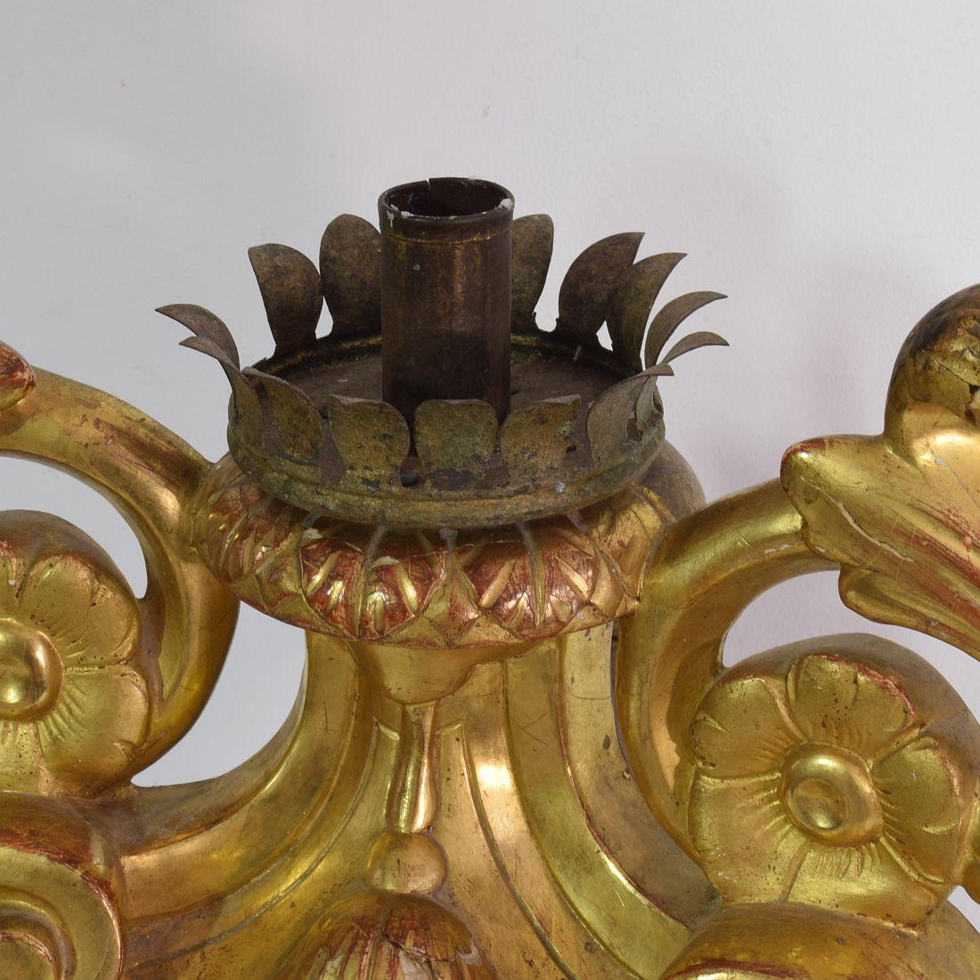 Late 18th Century Italian Carved Giltwood Baroque Candleholder 6