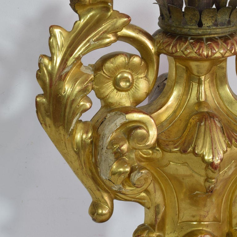 Late 18th Century Italian Carved Giltwood Baroque Candleholder 8
