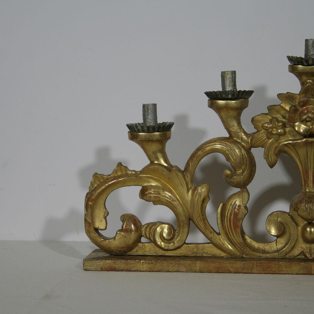 Late 18th Century Italian Carved Giltwood Baroque Candleholder (Holz)