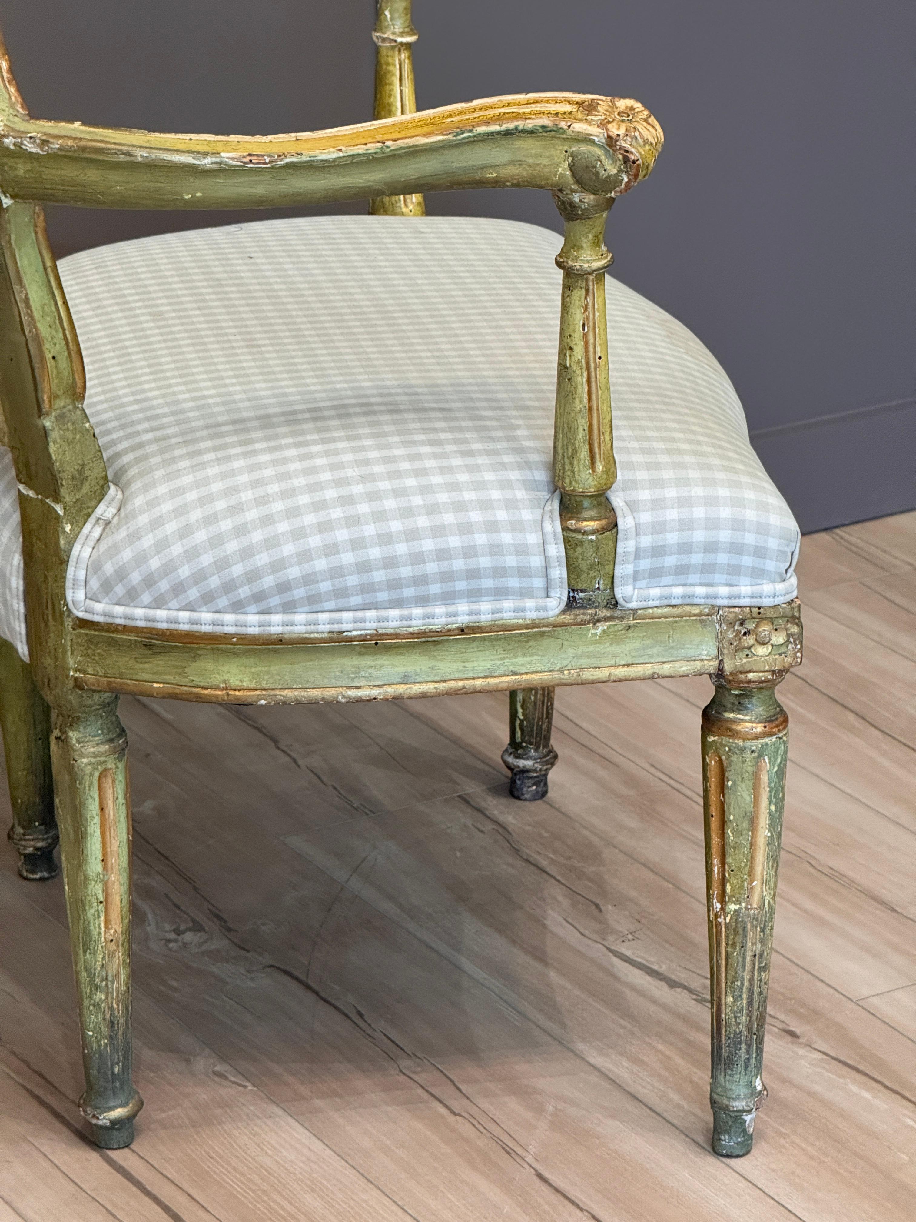 Fin du XVIIIe siècle - Fauteuil classique italien doré à la parcelle en vente 5