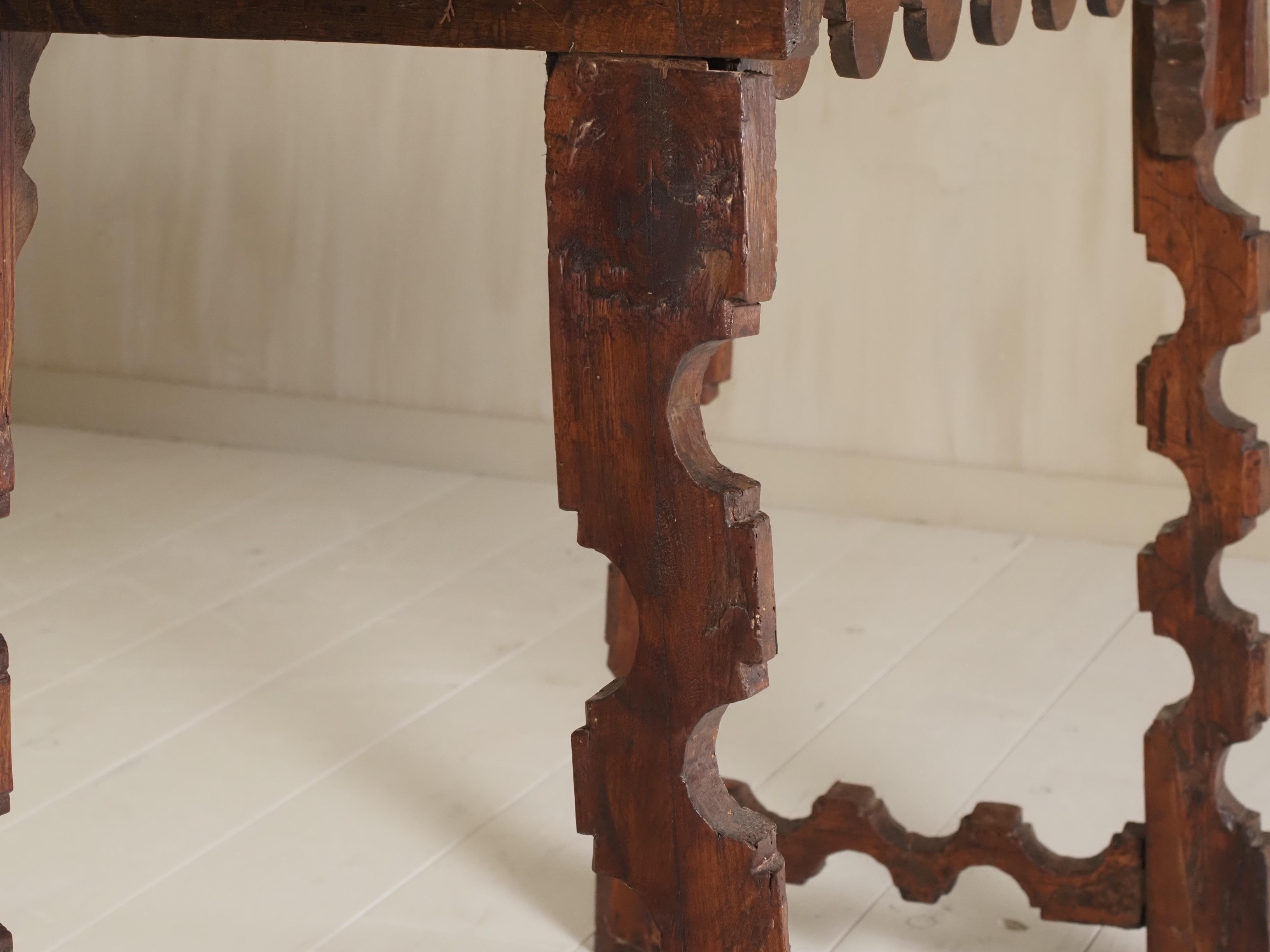 Wood Late 18th Century Italian console table For Sale