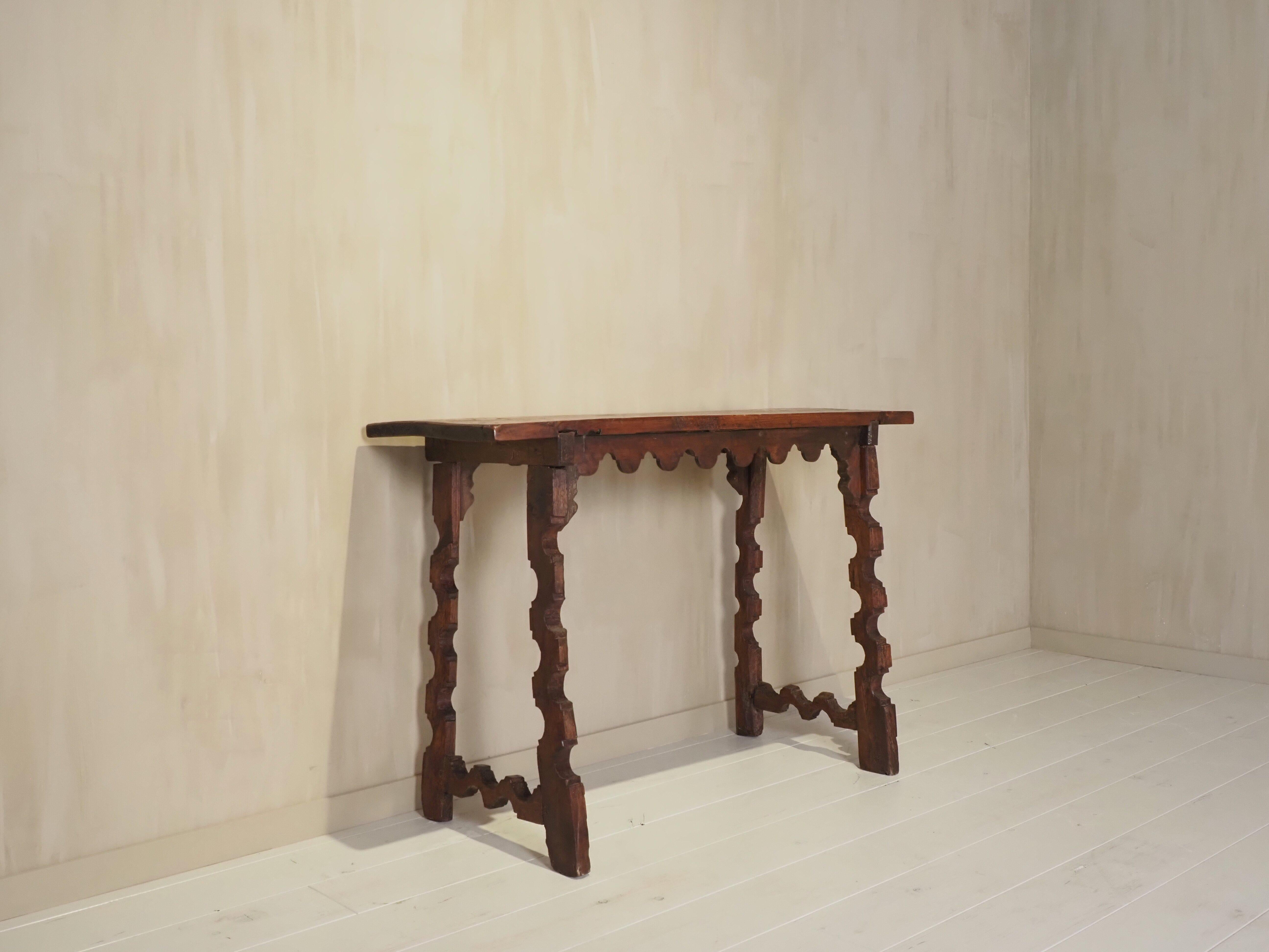 Late 18th Century Italian console table For Sale 2