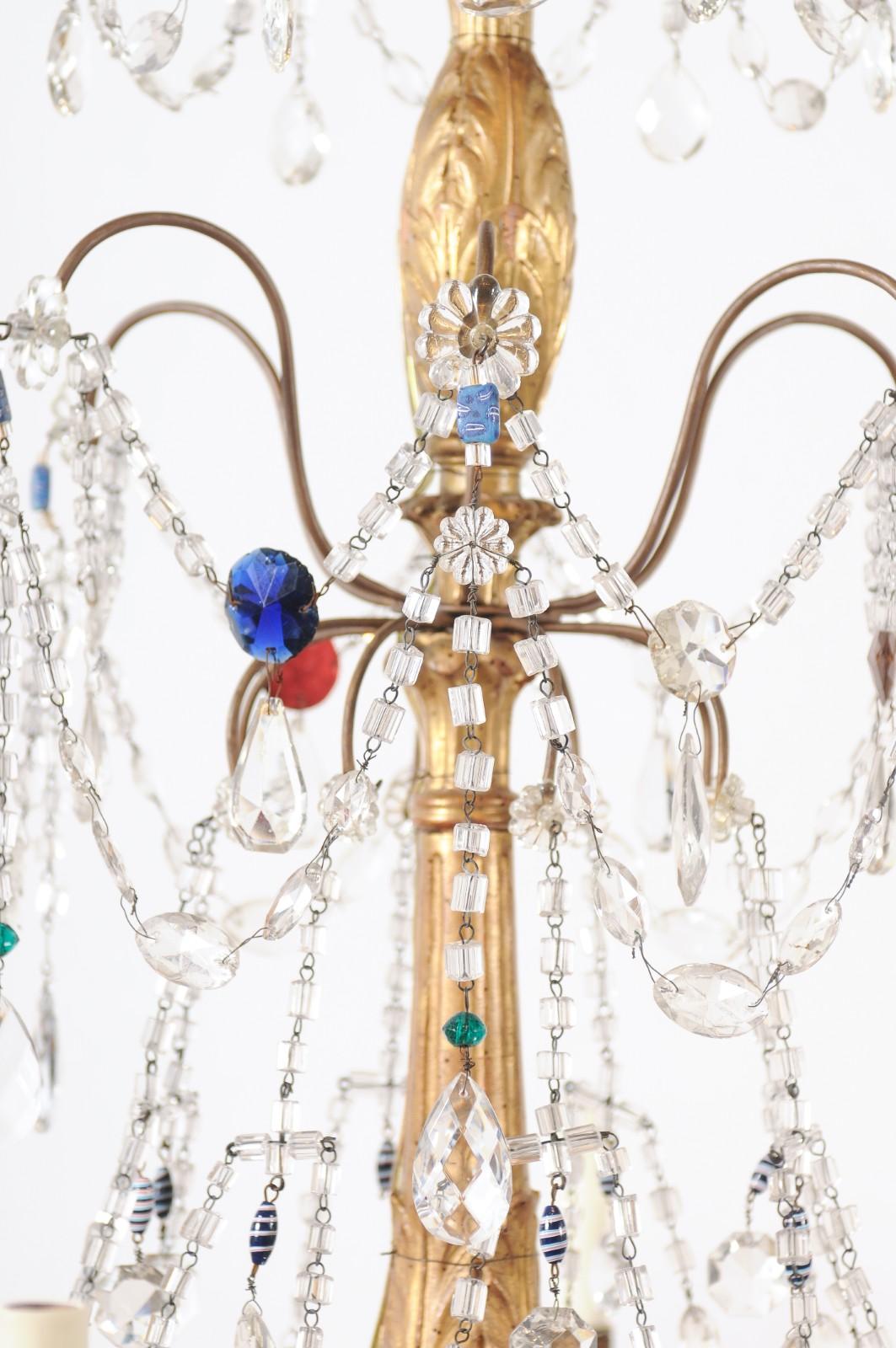 Araña italiana genovesa de madera dorada y cristal de finales del siglo XVIII siglo XVIII y antes en venta