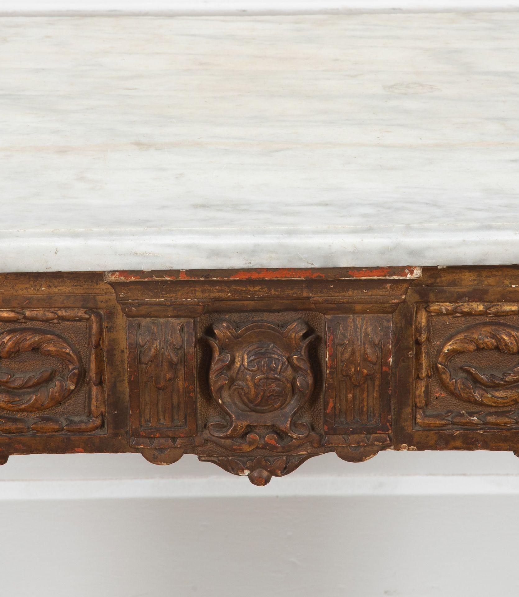 Italienischer Konsolentisch aus vergoldetem Wood Wood, 18. Jahrhundert (18. Jahrhundert und früher) im Angebot