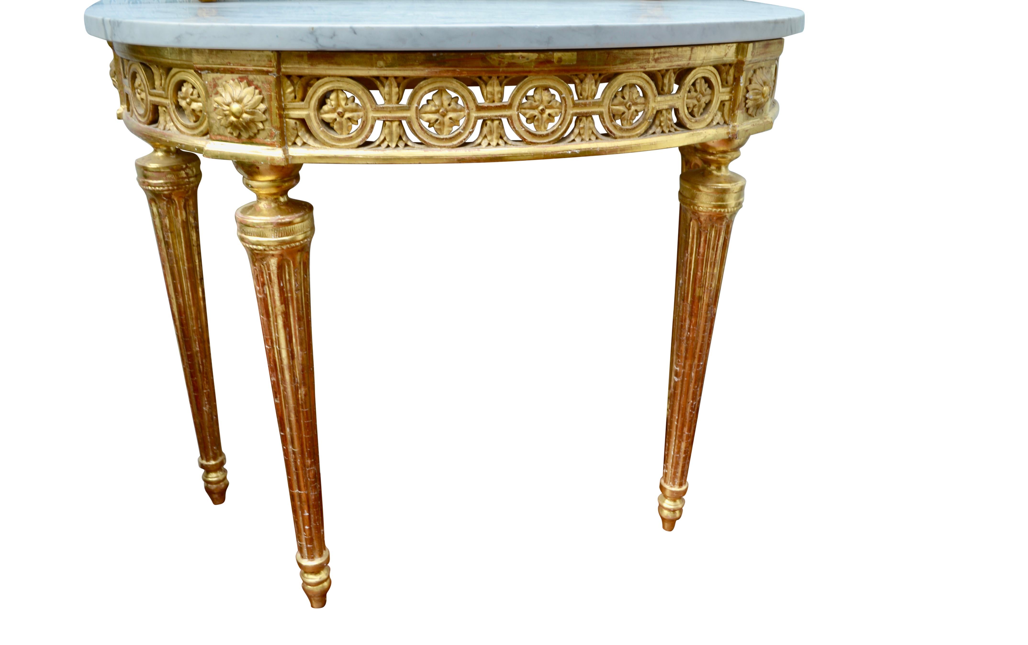 italien Miroir et console en bois doré de la fin du XVIIIe siècle en Italie en vente