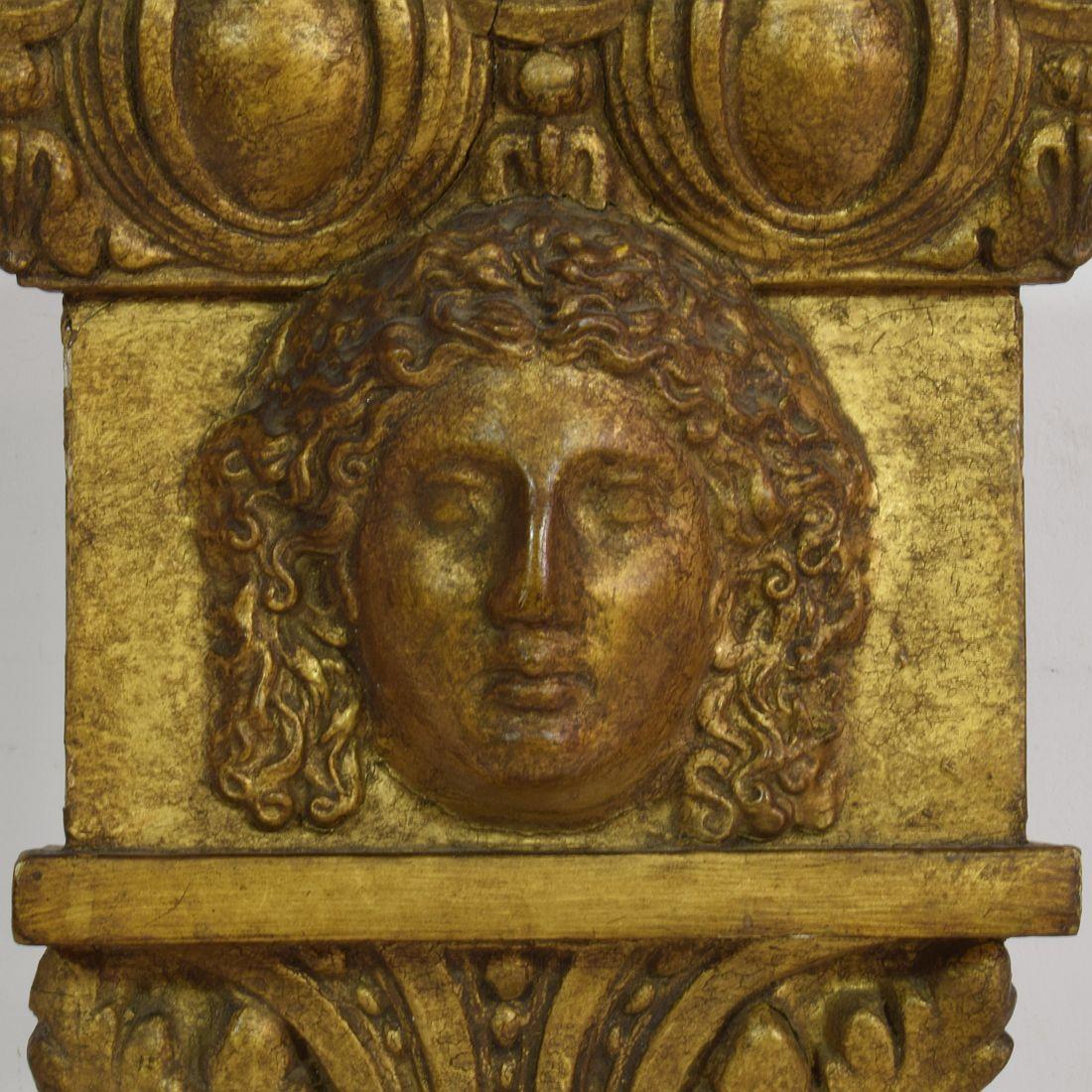 Late 18th Century Italian Giltwood Neoclassical Ornament with Head 2