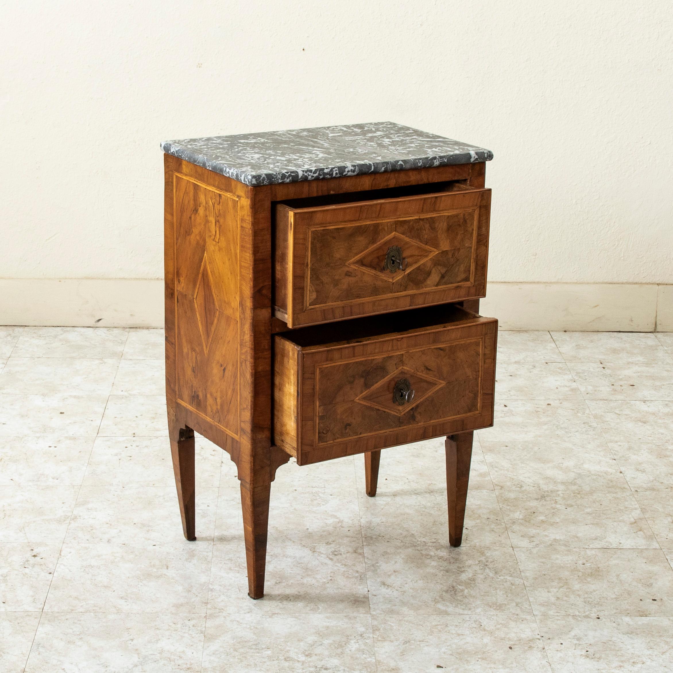 Late 18th Century Italian Marquetry Walnut Chest or Nightstand, Marble Top (18. Jahrhundert) im Angebot