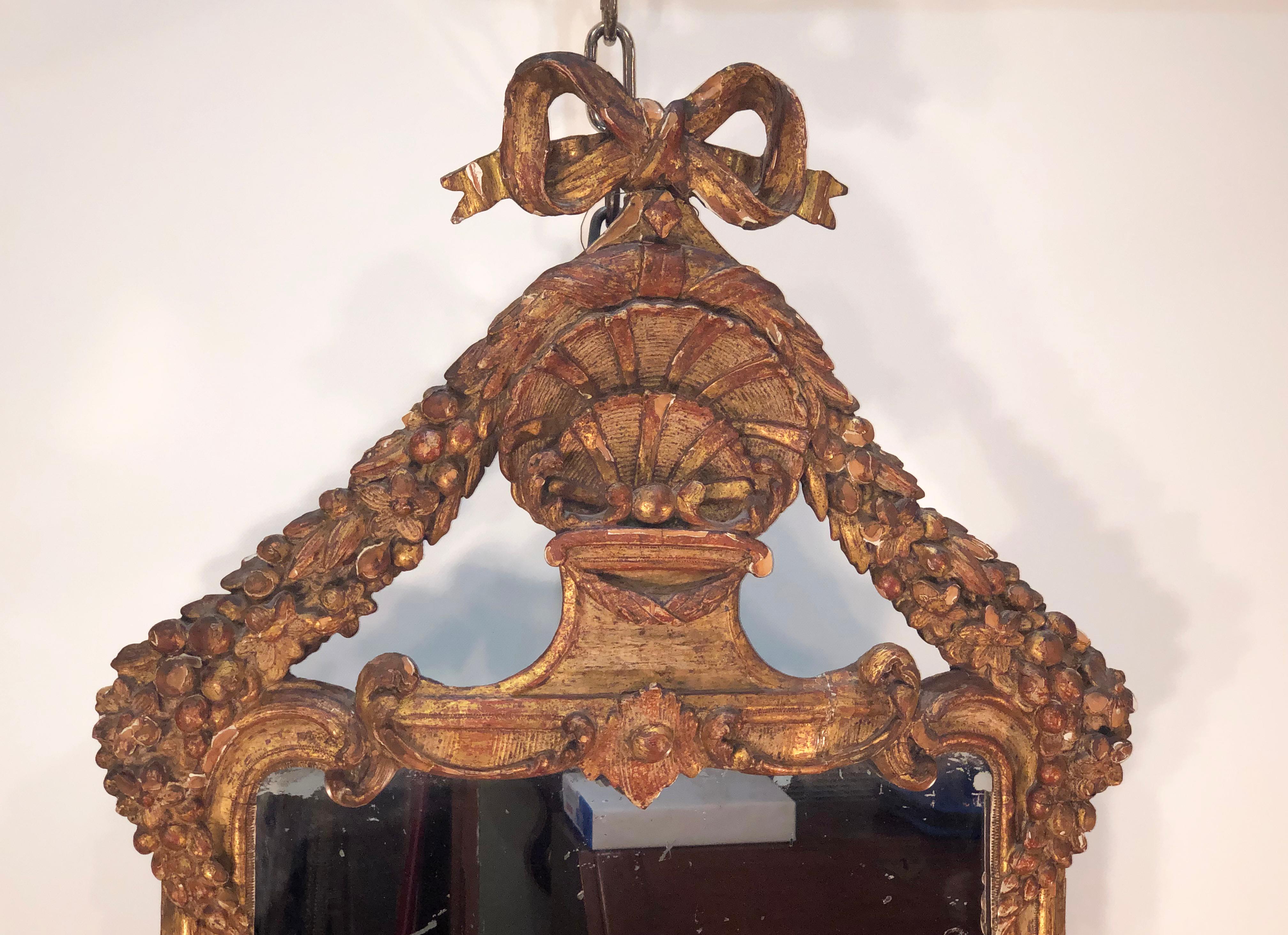 Late 18th Century Italian Neoclassical Carved Giltwood Mirror In Good Condition In Charleston, SC