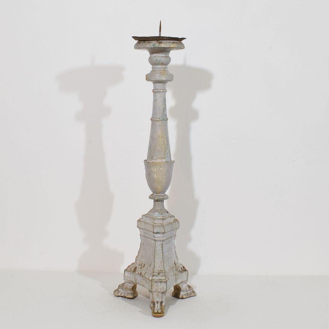 Late 18th Century Italian Neoclassical Carved Wooden Candleholder For Sale 1