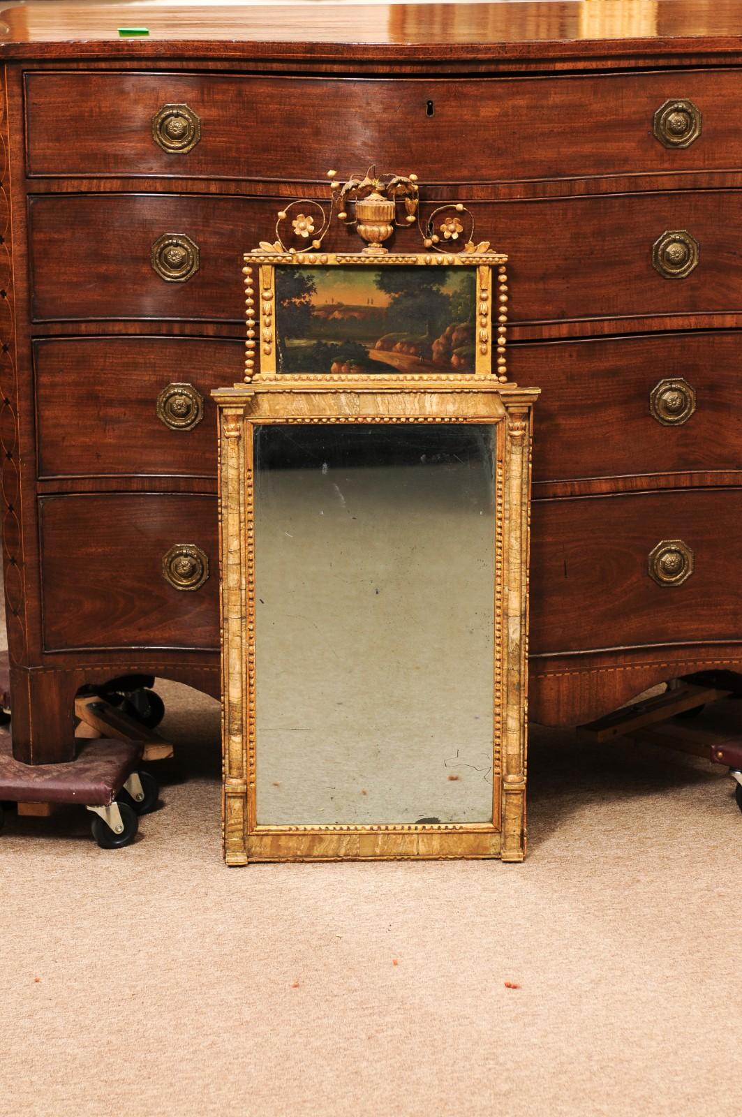 Espejo neoclásico italiano de finales del siglo XVIII chapado en madera dorada y mármol Italiano en venta