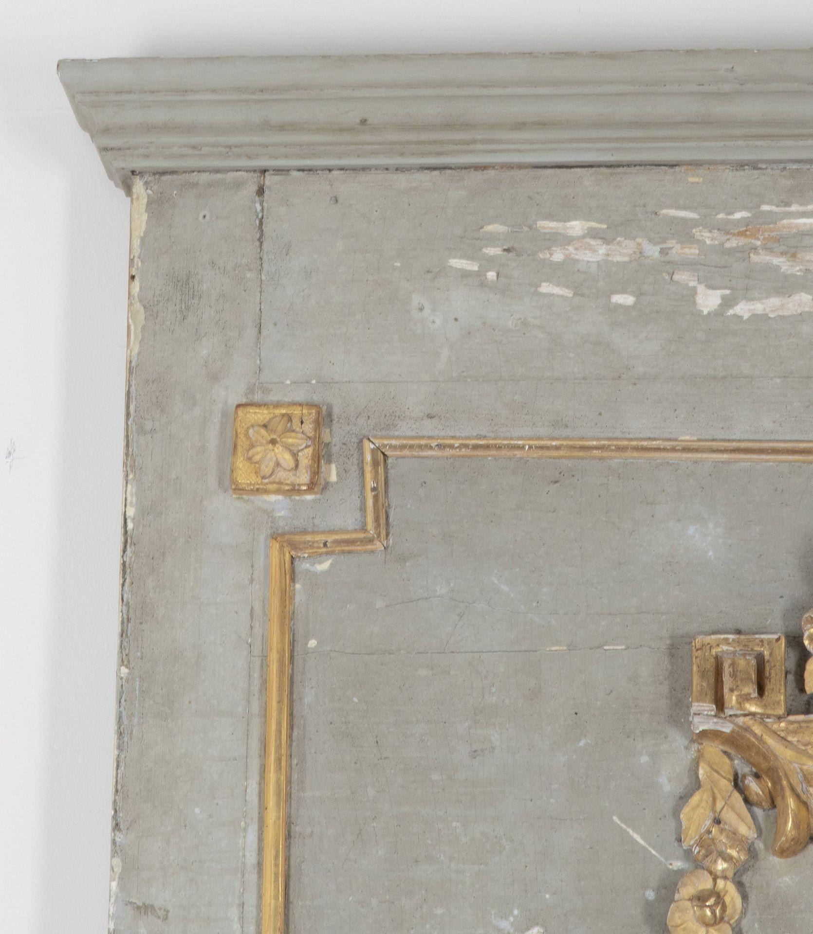 Miroir Trumeau italien peint et doré de la fin du XVIIIe siècle Bon état - En vente à Gloucestershire, GB