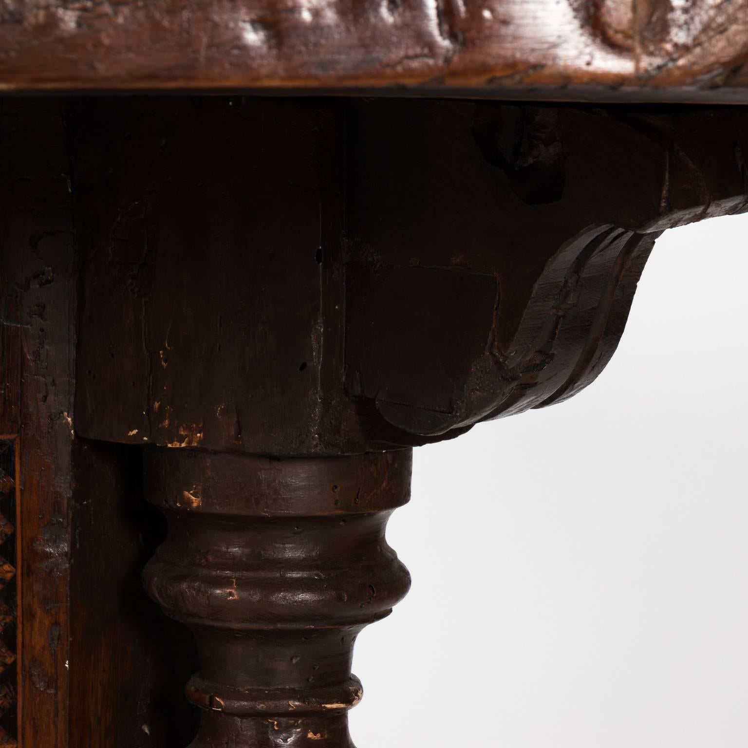 Late 18th Century Italian Pedestal Table 9