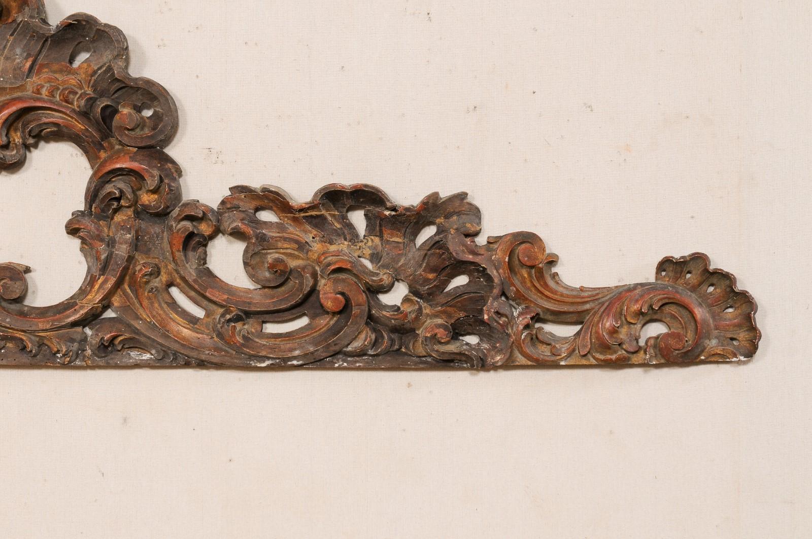 Late 18th Century Italian Pierce-Carved Wood Pediment Fragment For Sale 1