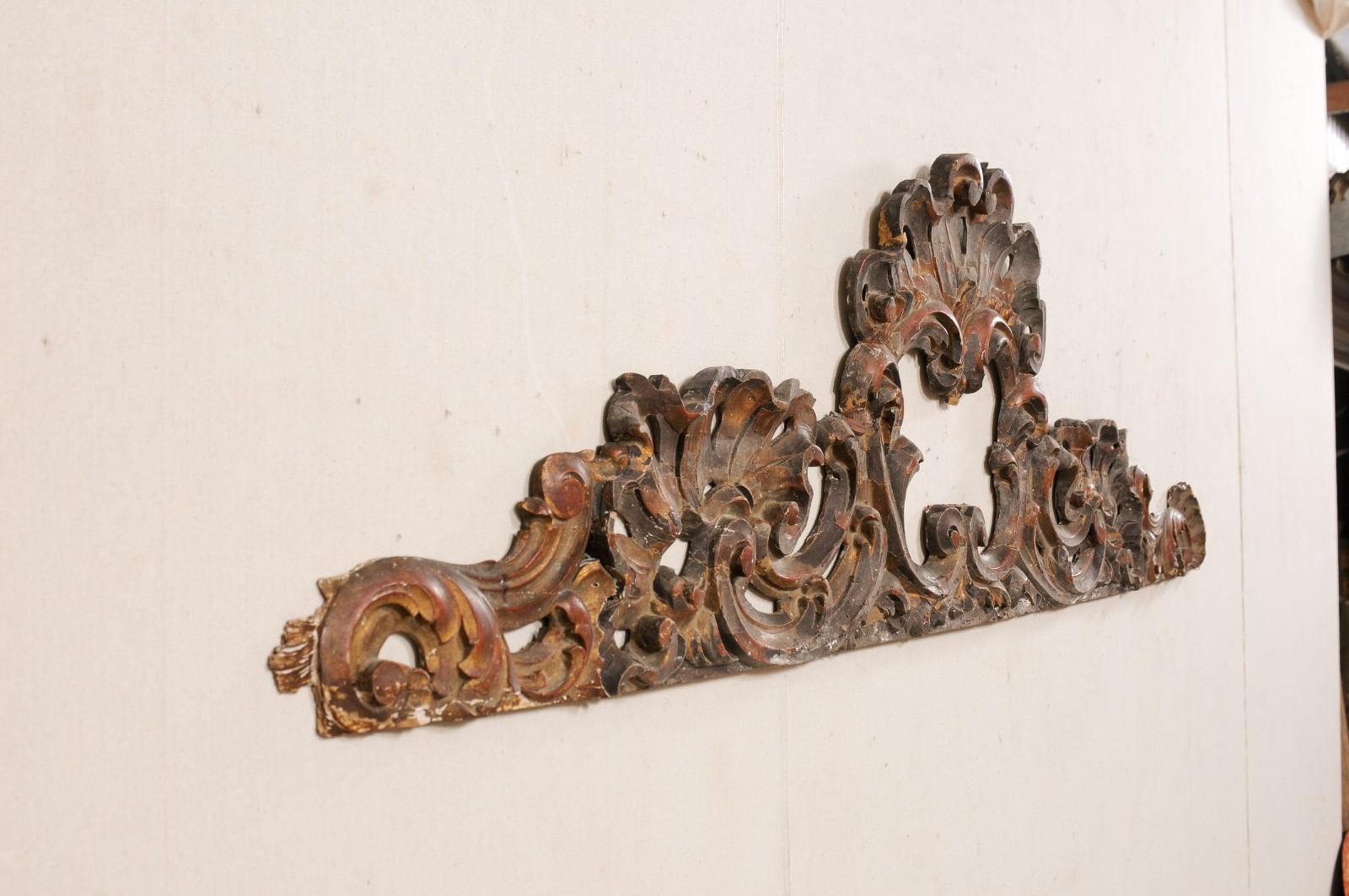 Late 18th Century Italian Pierce-Carved Wood Pediment Fragment For Sale 3