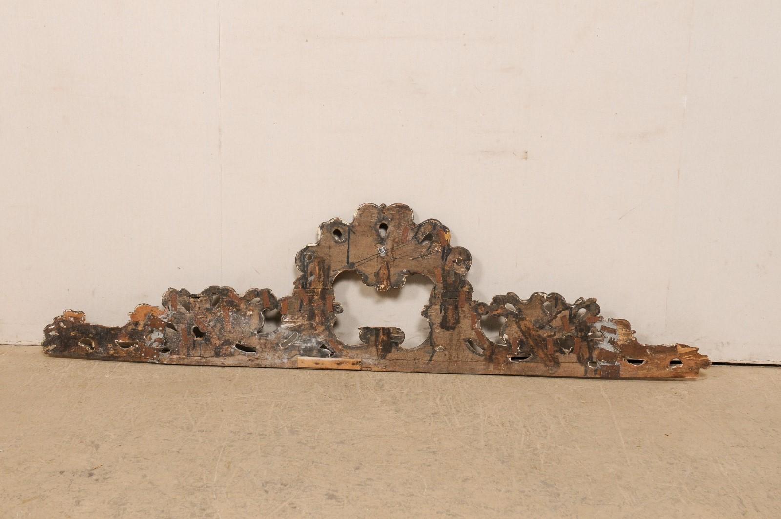 Late 18th Century Italian Pierce-Carved Wood Pediment Fragment For Sale 5